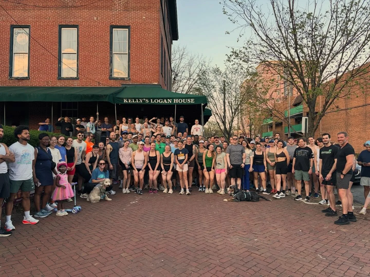 Thank you @kellysloganhouse 
If ya haven&rsquo;t already make sure to sign up for @trolleyretrorun run!!!! 

Looking to hit 400 people and we need each of you to make it happen 🥰

Benefitting @arena.adaptive @laccdelaware @hapdelaware