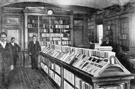 Why is the world’s oldest bookstore still alive?