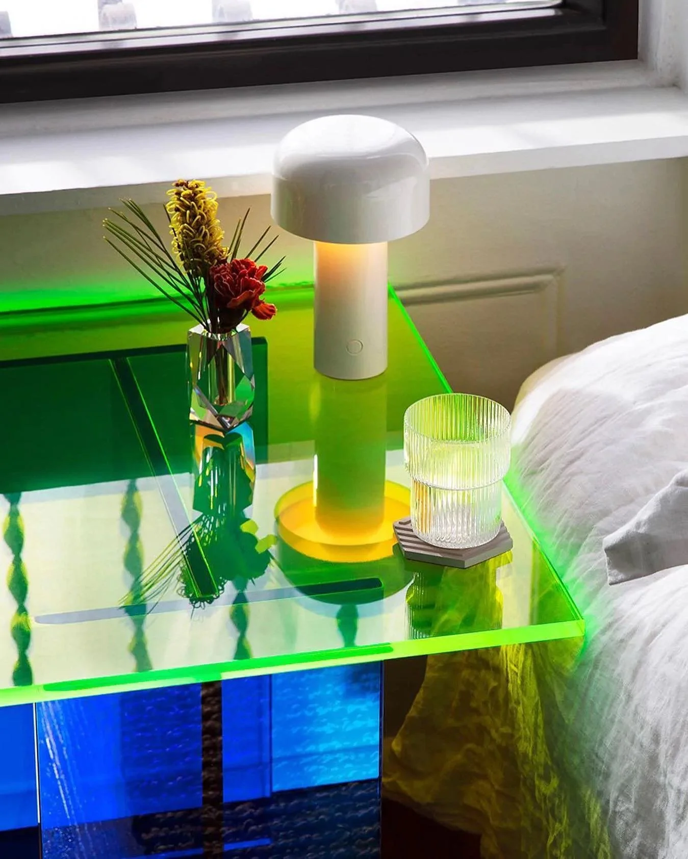 Du bist am Morgen beim Aufwachen nicht dieselbe Person, die sich am Abend davor schlafen gelegt hat!

- Darko Todorovic

#zeleberlin #onlineconceptstore #conceptstore #design #interior #interiordesign #interioraccessories #berlin #interiorvibes #home