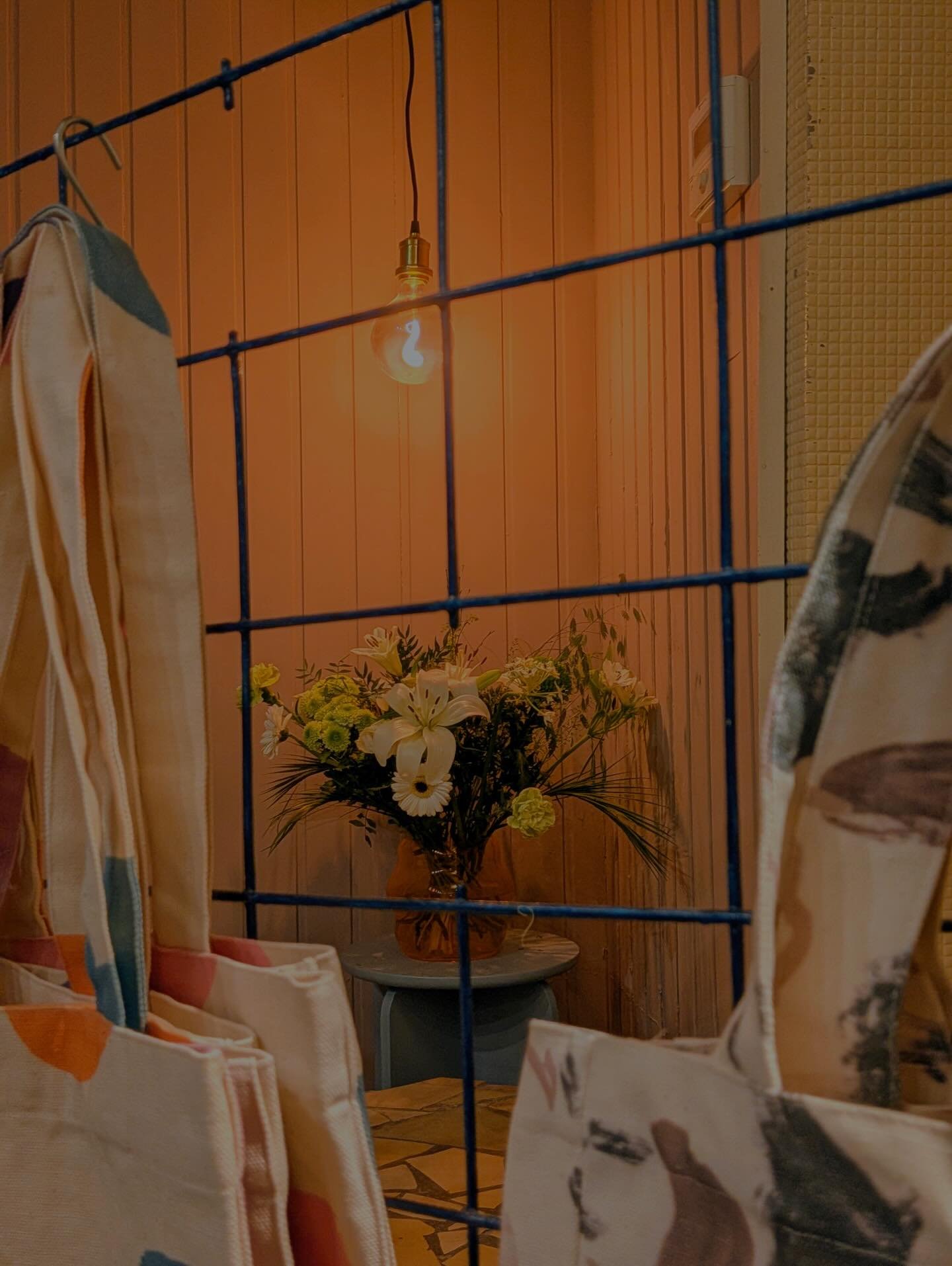 💐 #zelestudio #wilhelmshaven #keramikbemalen #psychotherapie #interiordesign