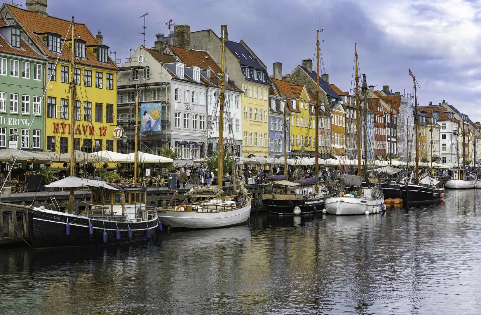 josephbphotography-travels-denmark-copenhaguen-nyhavn-canal 2.jpg