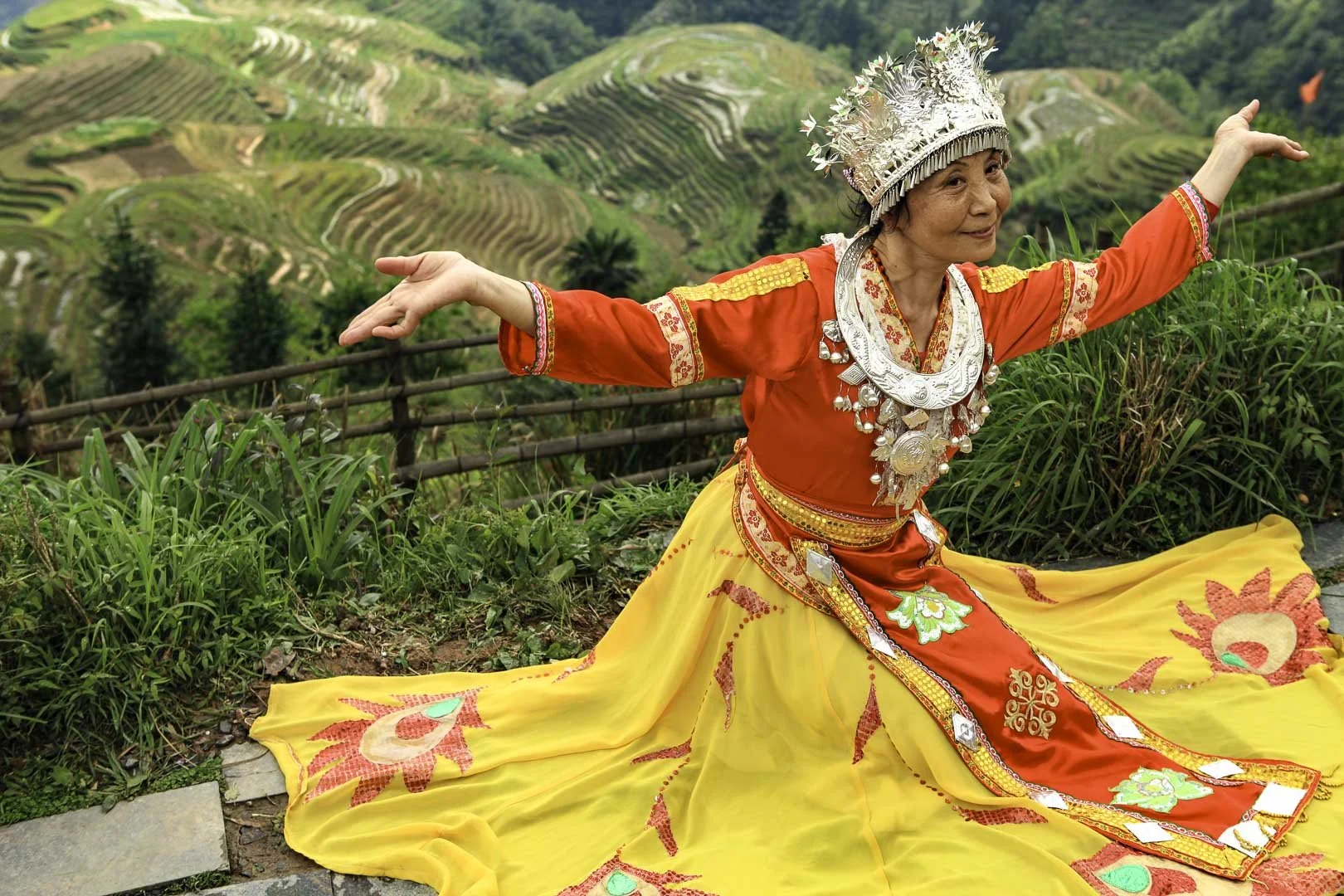 josephbphotography-travels-china-guilin-longsheng-rice-terrace-women-traditional-dresses 1.jpg