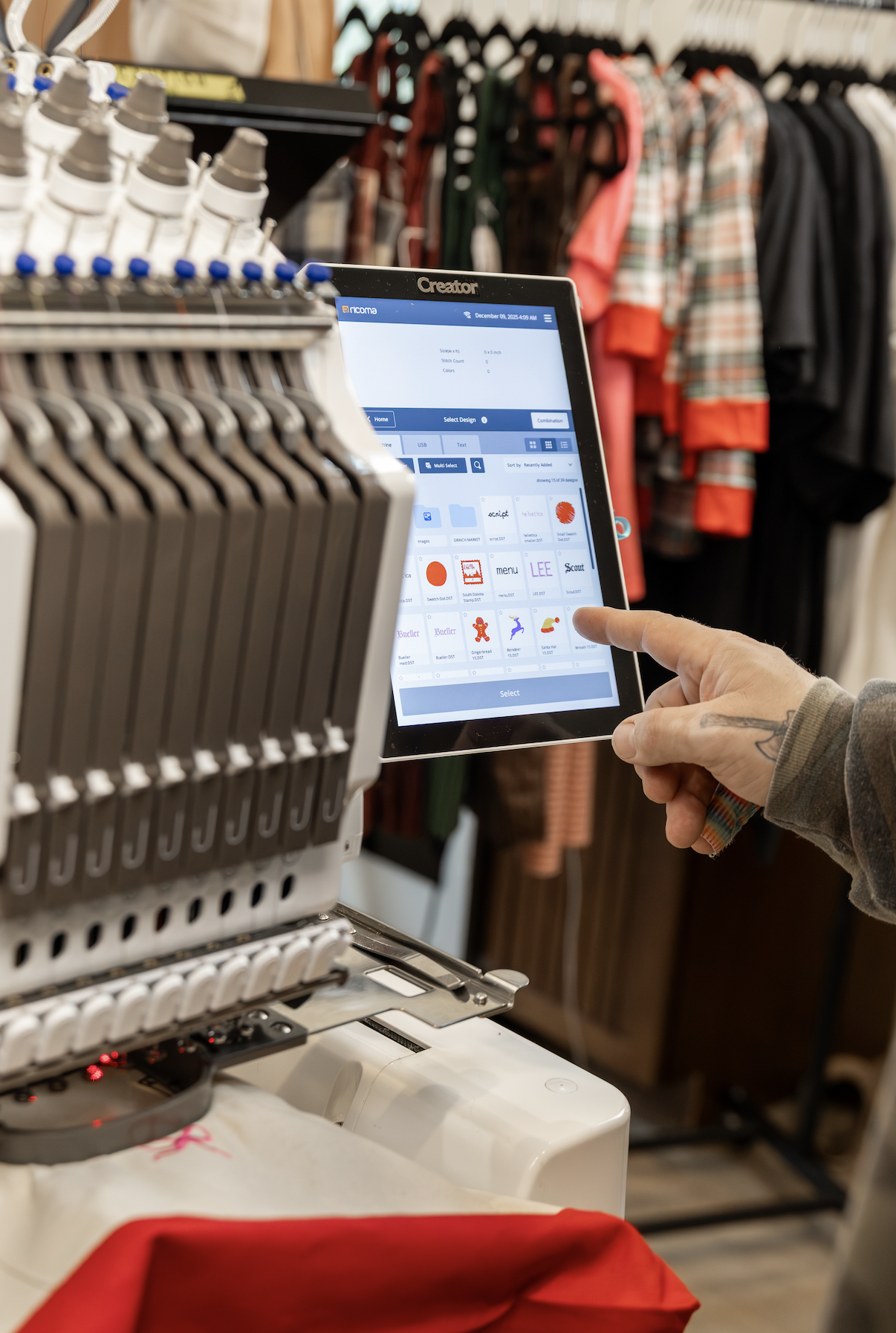 Grand Opening (business to be announced later)