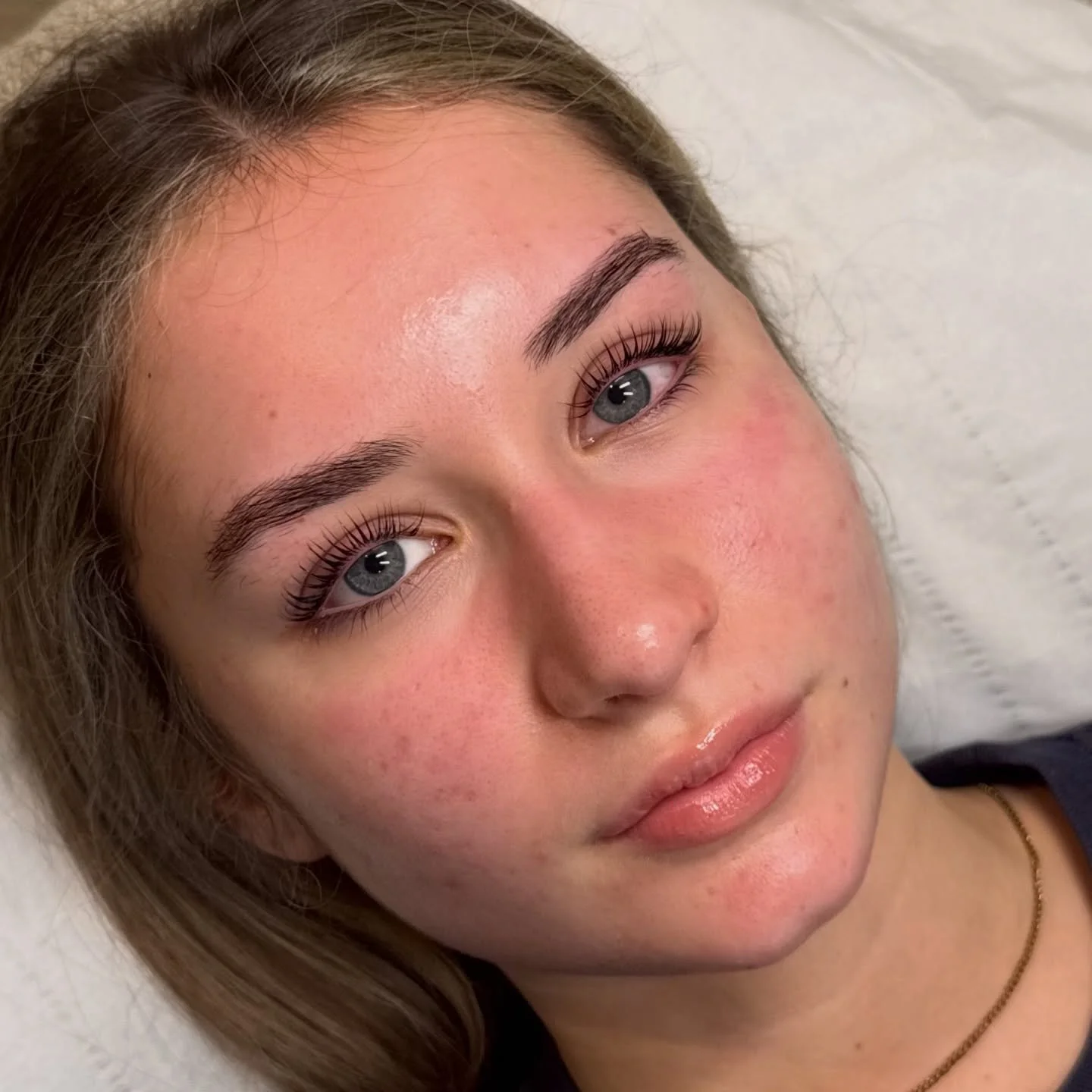 LASH LIFT &amp; TINT- YOUR LOW-EFFORT EYE GLOW

Skip the mascara and ditch the extensions. Enjoy lifted, curled &amp; effortless lashes that last 6-8 weeks.

✔️Opens the eyes for brighter look
✔️Enhances the length and fullness of your natural lashes