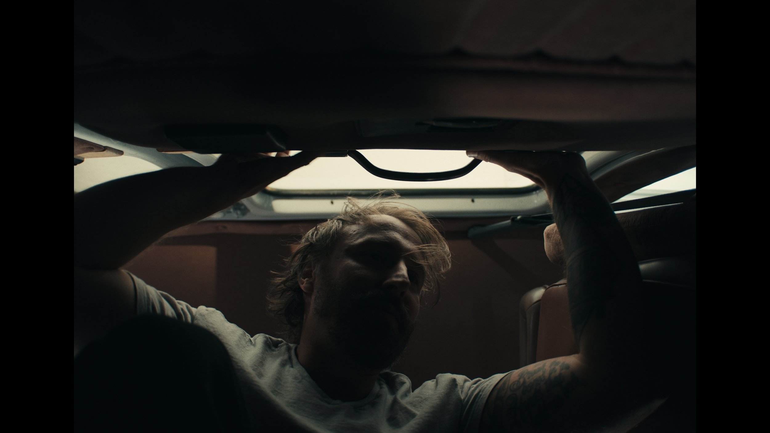 Still 2025-11-27 230924_1.54.1.jpg