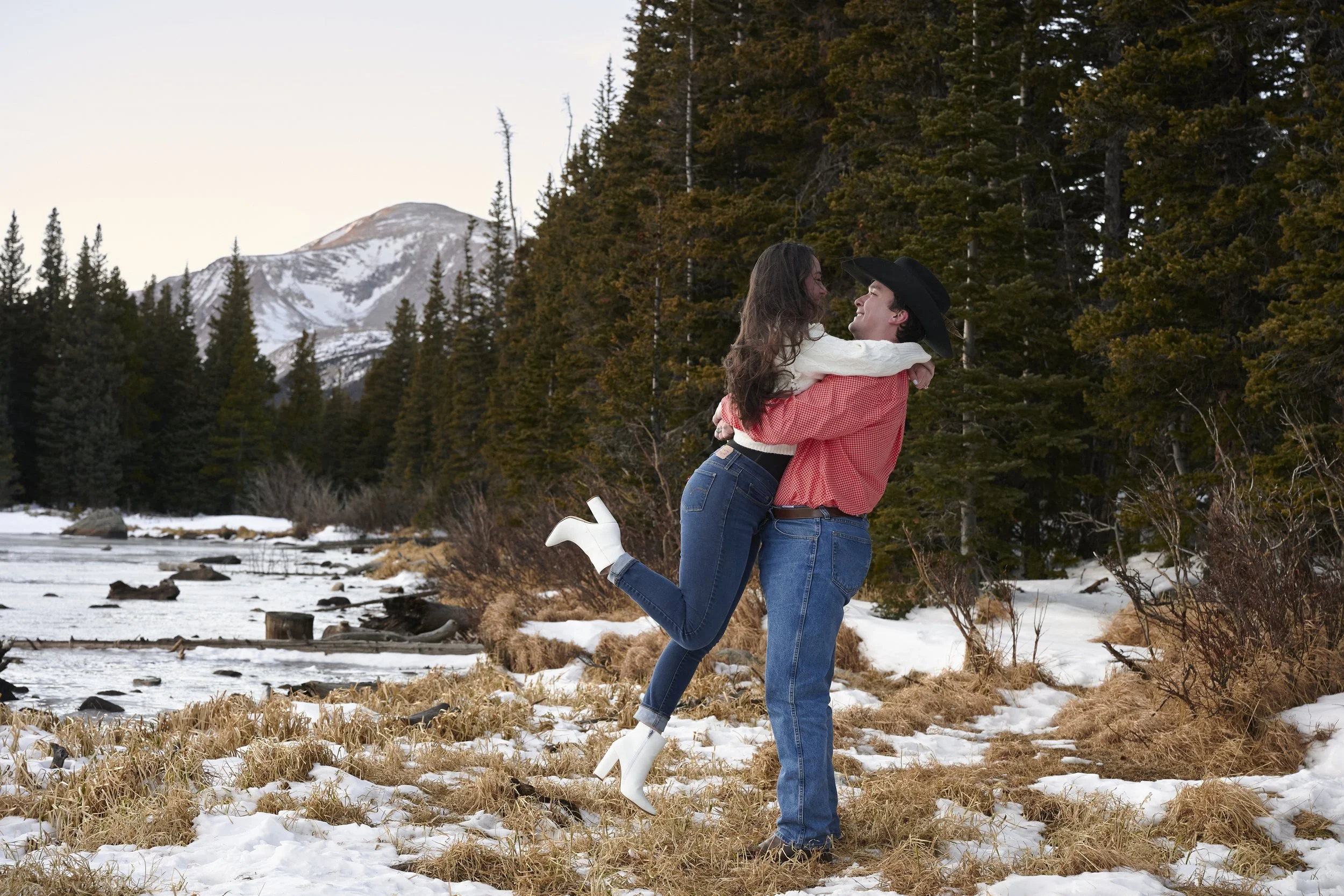 WEB-JadeBlakeEngagement-12.14.25-052.jpg