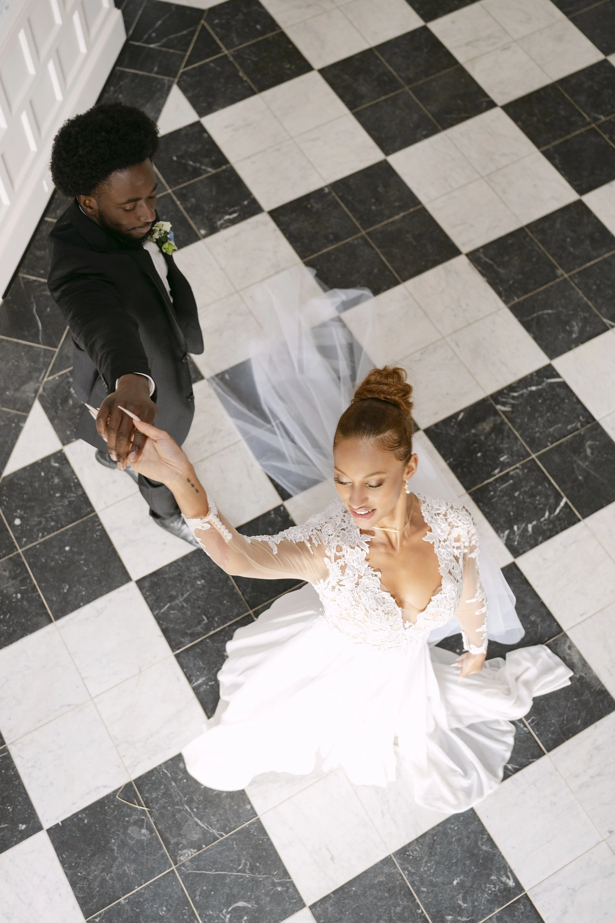 wedding-couple-dancing-greystone-castle-04.jpg
