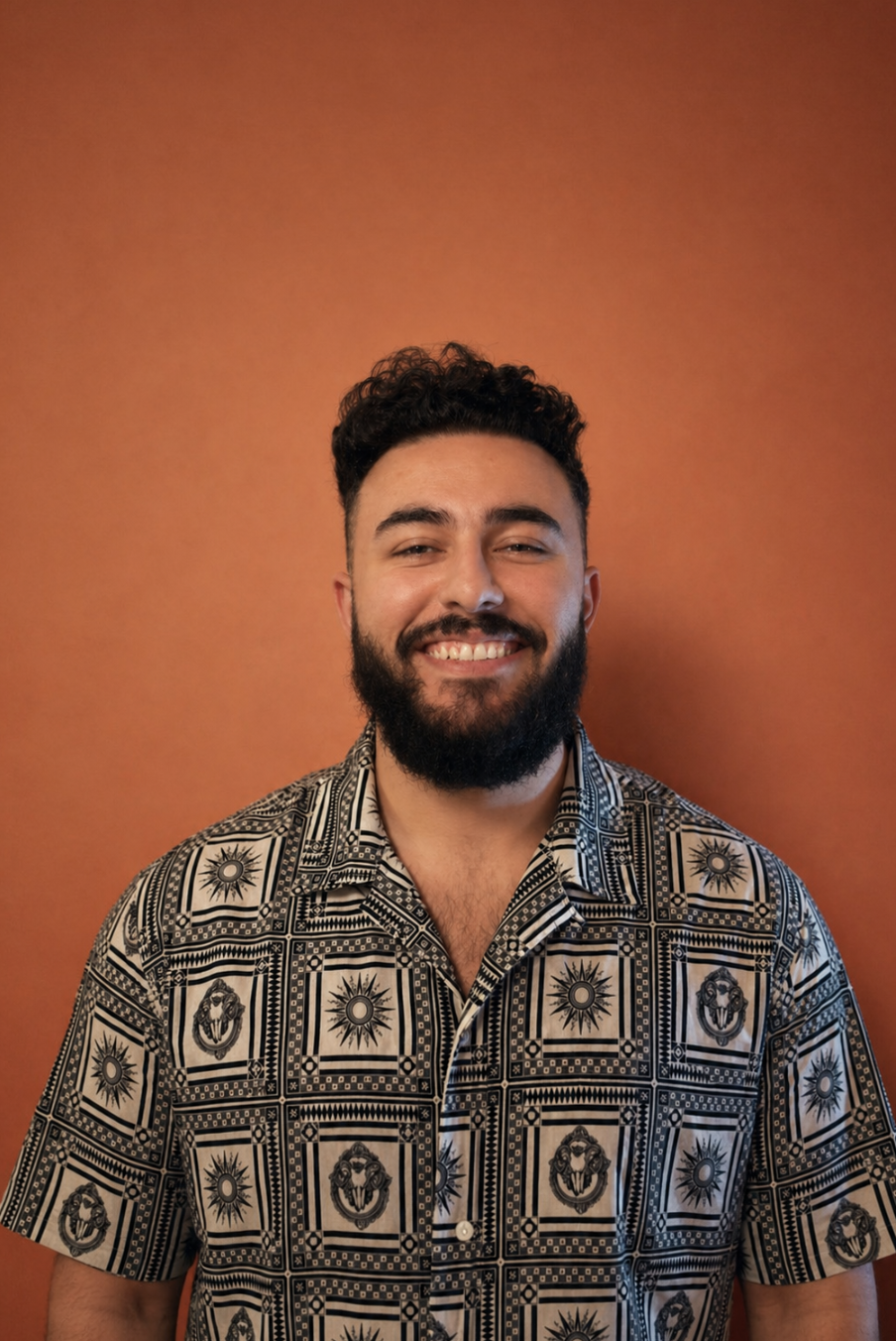 Mike Mazmanyan, Licensed Marriage and Family Therapist at Casa Flow Therapy in Los Angeles