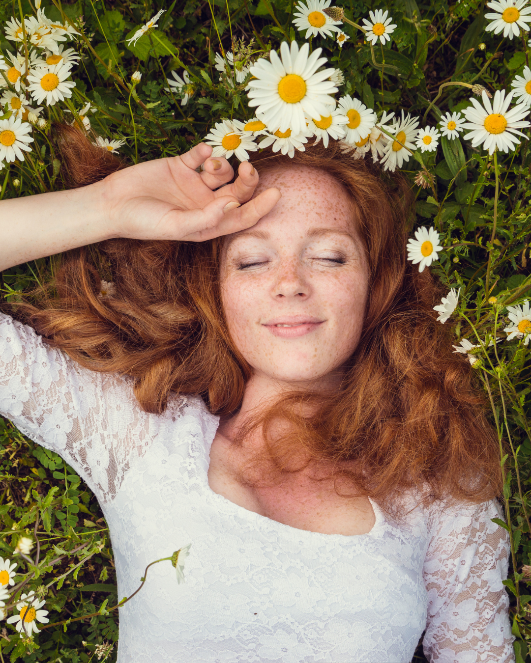 Supportive life coach helping you feel empowered to make confident choices.