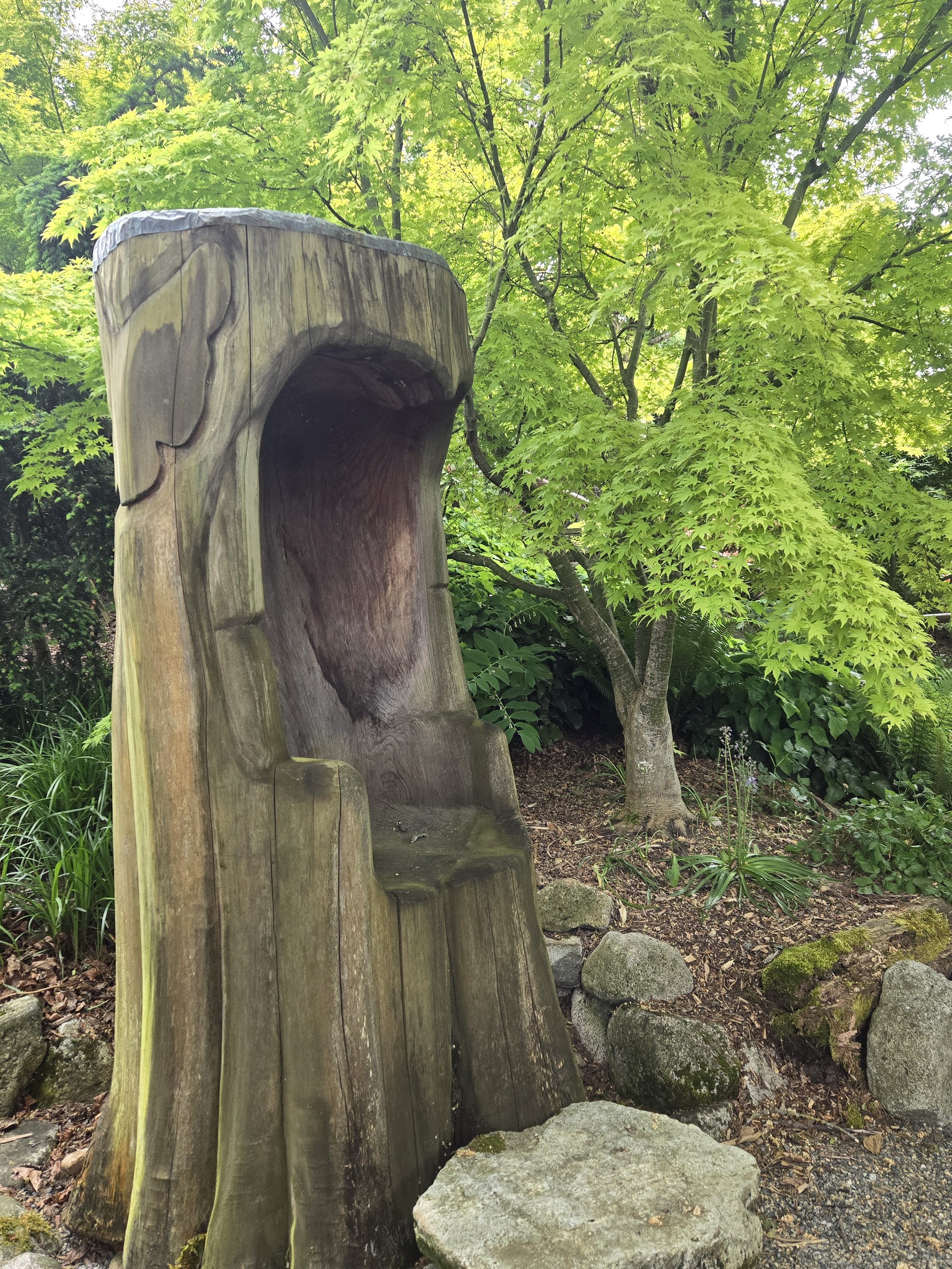 Cass Turnbull Garden Throne