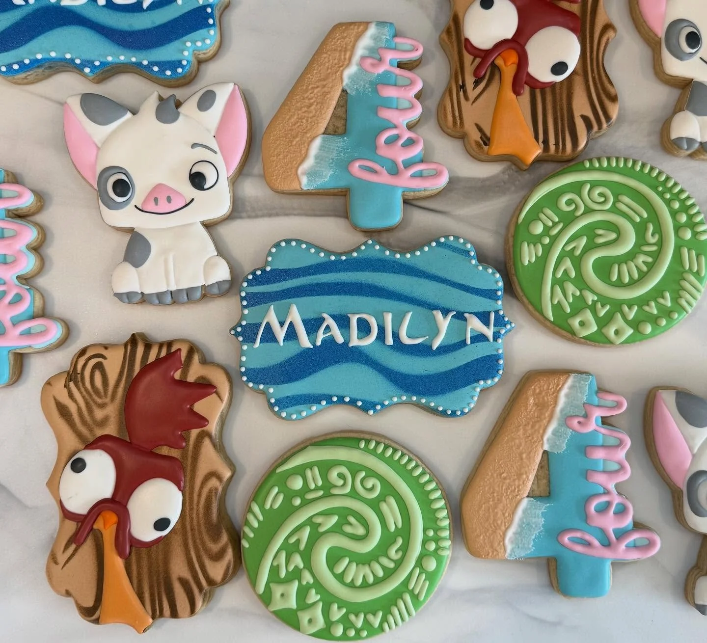 Got to celebrate Maddie Paddie turning 4 on our trip! 🩵