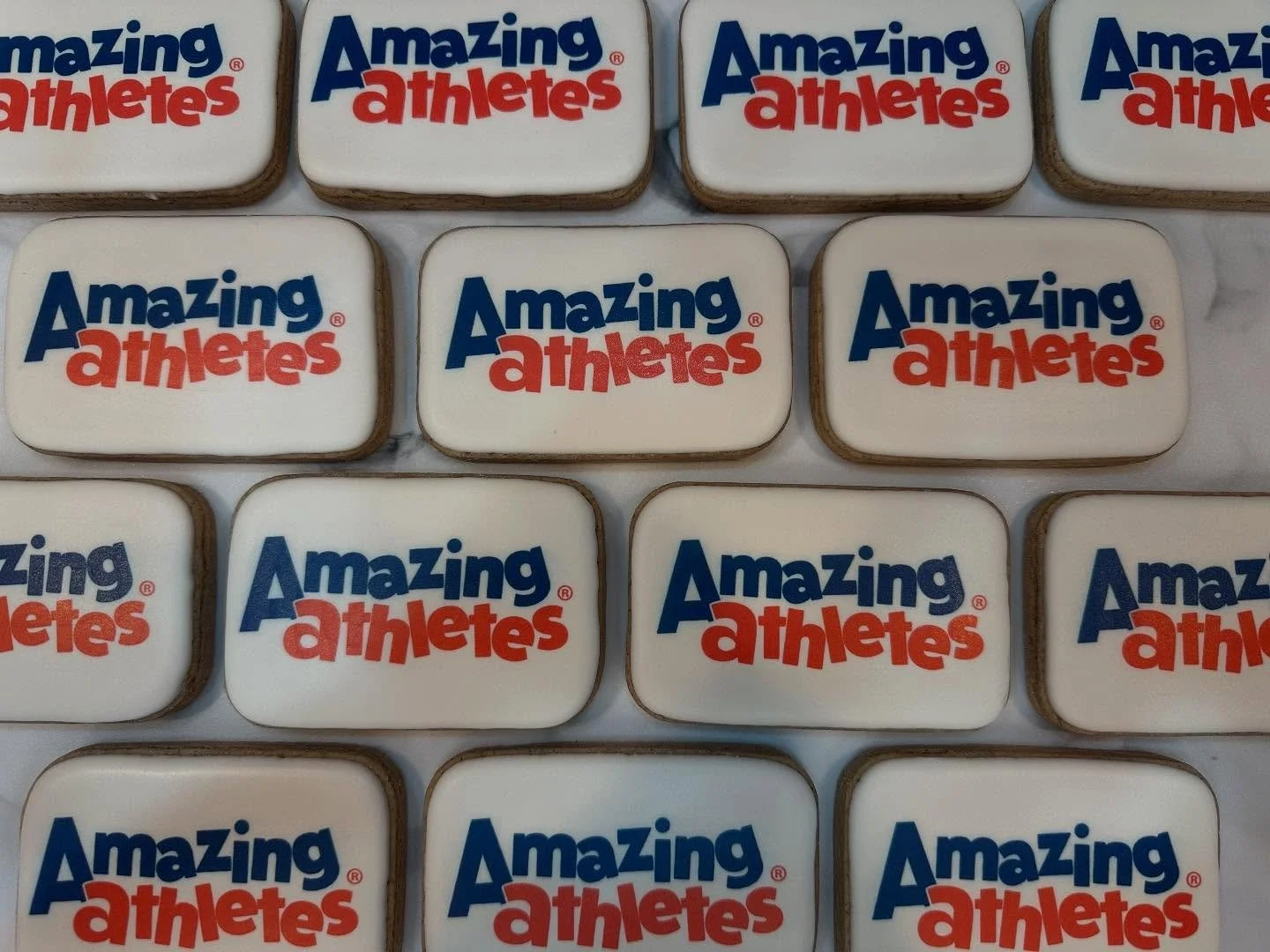 It&rsquo;s been a minute since I&rsquo;ve posted, so I just wanted to stop and say Hi! 👋🏻 I&rsquo;ve been working with my Eddie from @eddie_edibleinkprinter for some custom logo/image orders and I thought I&rsquo;d share some with you. I&rsquo;m he