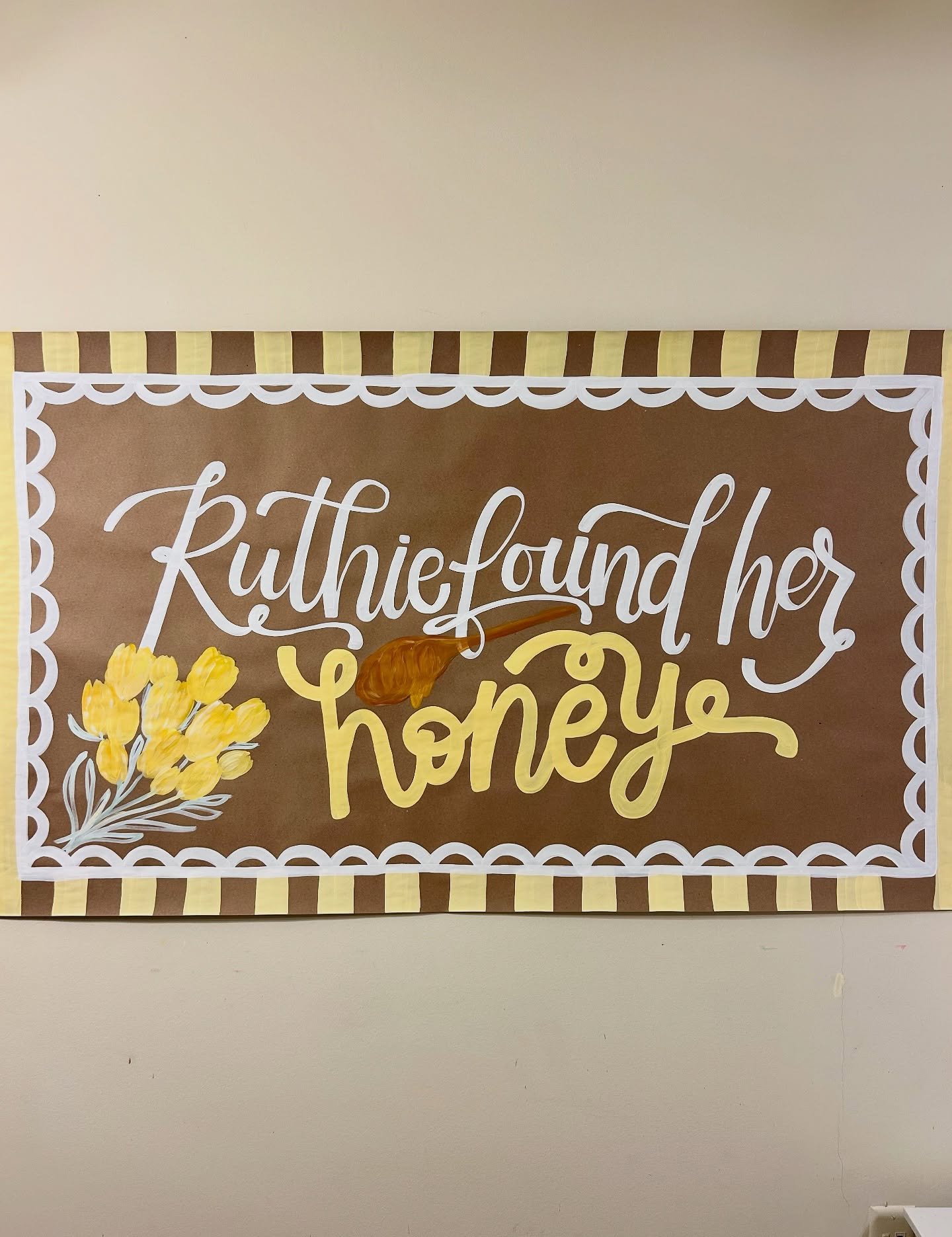 I love a good bachelorette theme!!💛🍯🐝