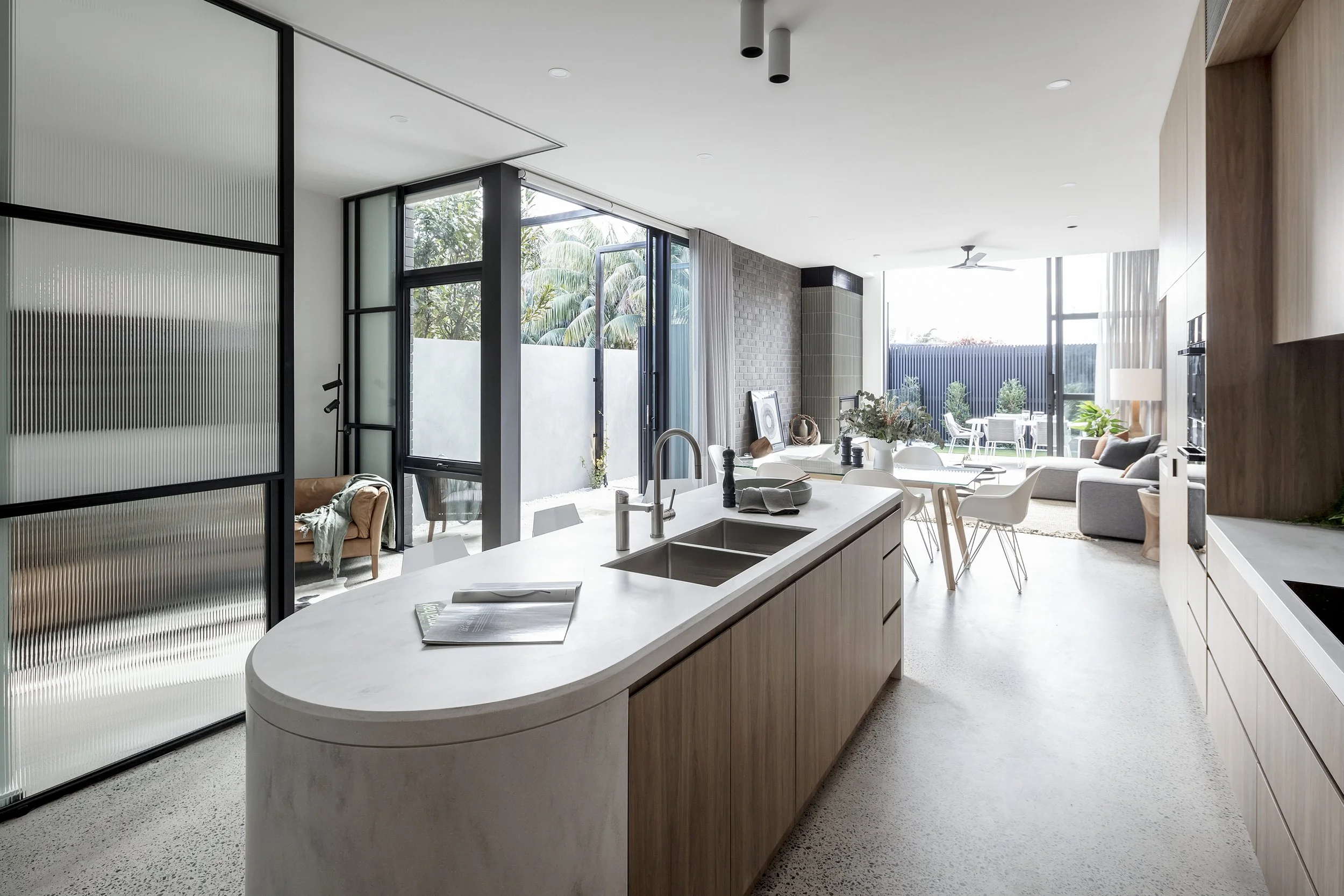 Silica Free Benchtops Safe Countertop Corian Solid Surface Acrylic Resin Geelong Surfcoast Torquay Point Lonsdale Queenscliff Curved Counter Trendy