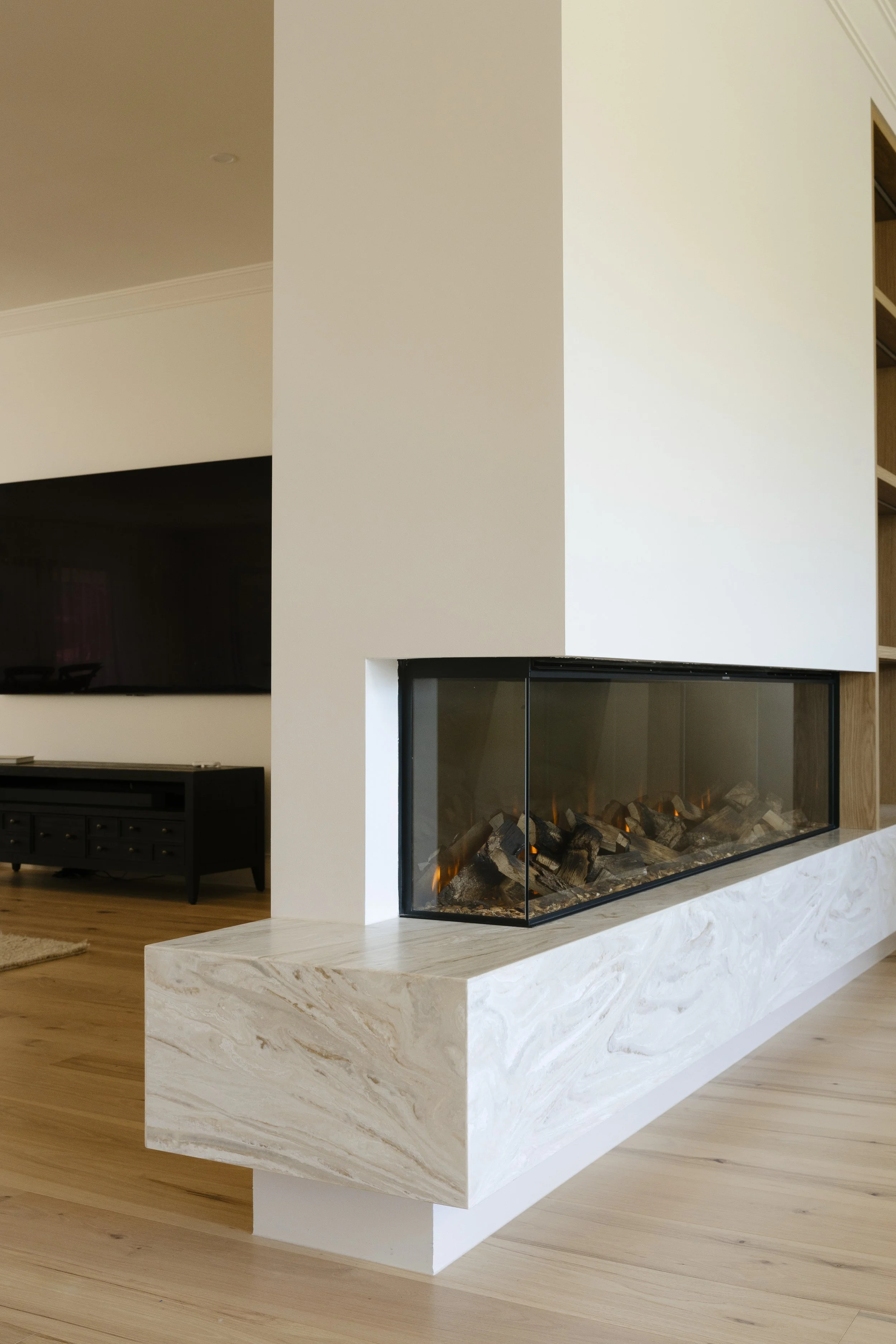abmcabinetry - Interiors Fireplace Details-4308.jpg