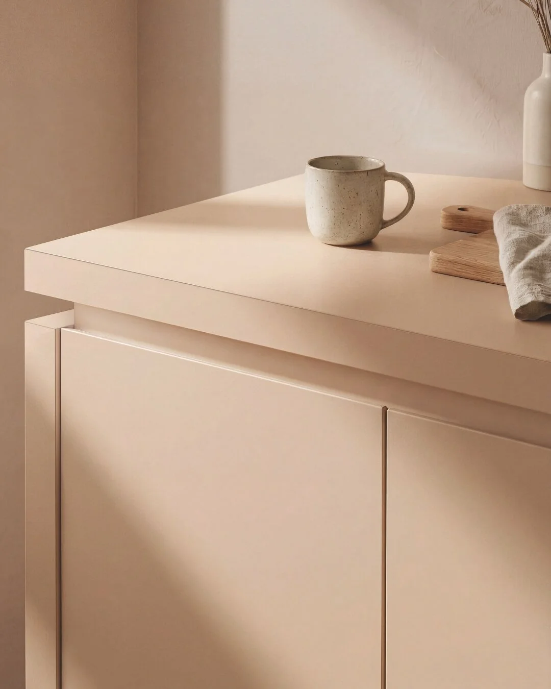 7-benchtop-and-cabinets-in-solara-matt.jpg