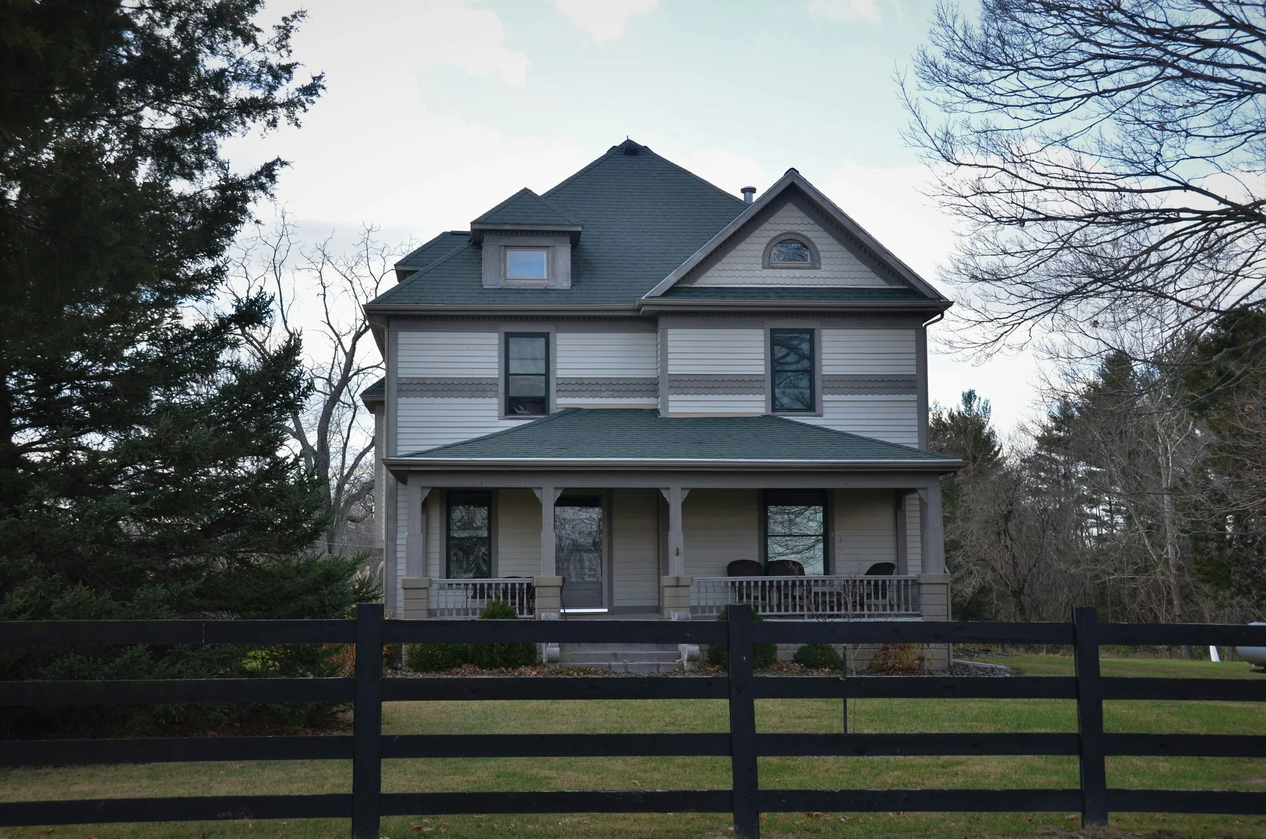 Selling a Home During Divorce in Washington: What to Expect