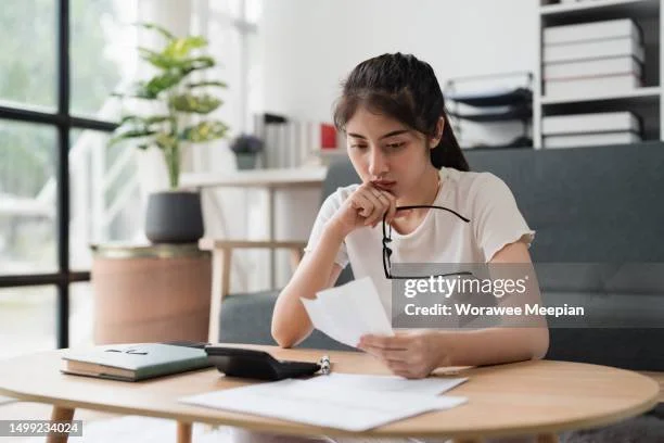 Debt Settlement vs Bankruptcy: How Lenders View Each When Buying a Home in WA