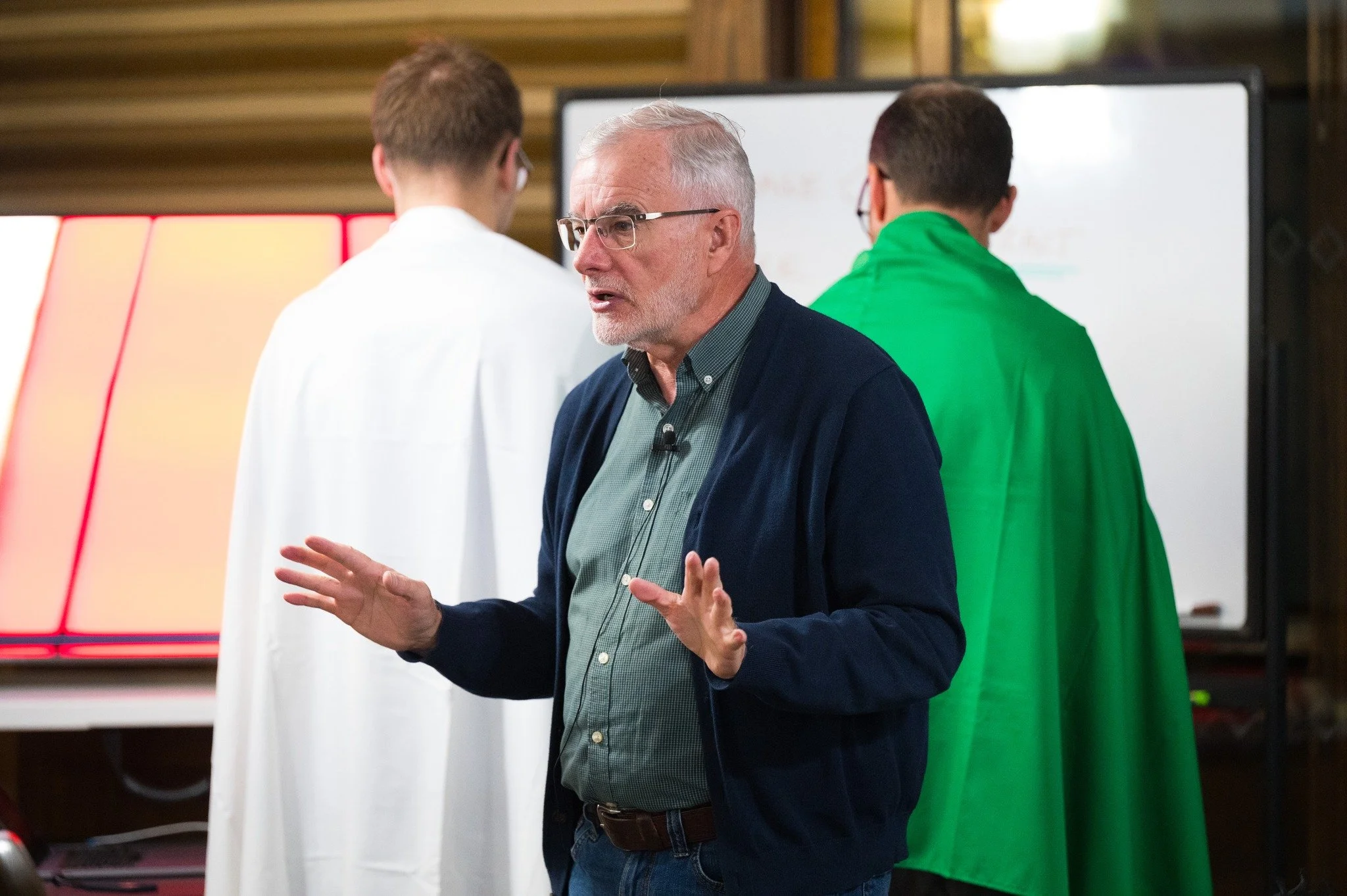 Teaching focused on comprehension of the scriptures. Both leadership and guest professors help the students to grasp the Bible so that they may apply it to their own lives.