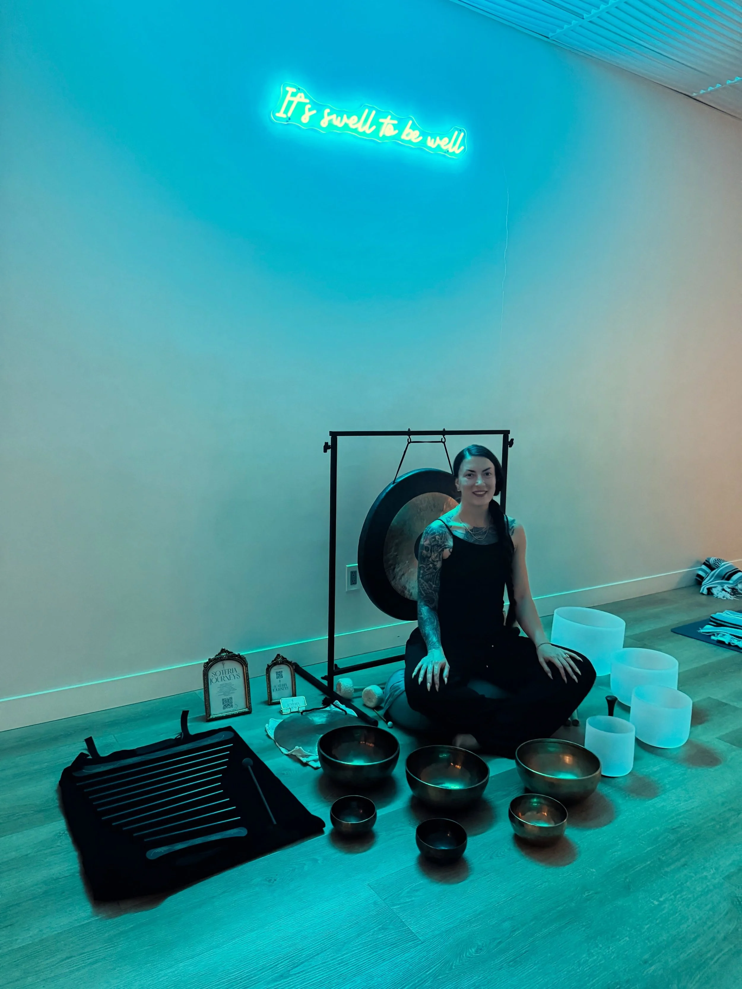We love being the sub sound practitioner at @surfsalutations!! @😍😀 

#sandiegoyoga #northcountysd #sandiegosoundbath #soundbath #yoga