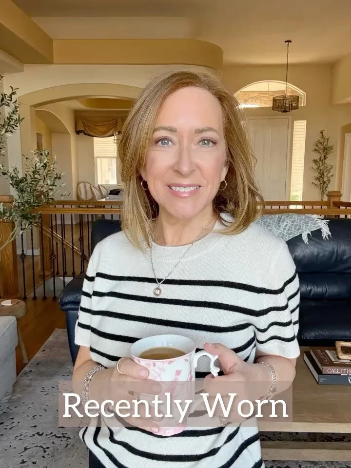 Outfits I&rsquo;ve been wearing lately as I&rsquo;m trying to lean towards lighter knits &amp; colors. 

Comment the word SHOP if you&rsquo;d like me to send you a link with all the details about the outfits.

Real outfits, petite style, fashion over