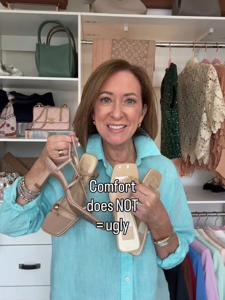 As my age increases, my heel height decreases&hellip;and I&rsquo;m ok with that. I don&rsquo;t need to give up style for Comfort. Here are a few examples of how I&rsquo;m staying current with shoot styles while staying comfortable 👡👠🥿.