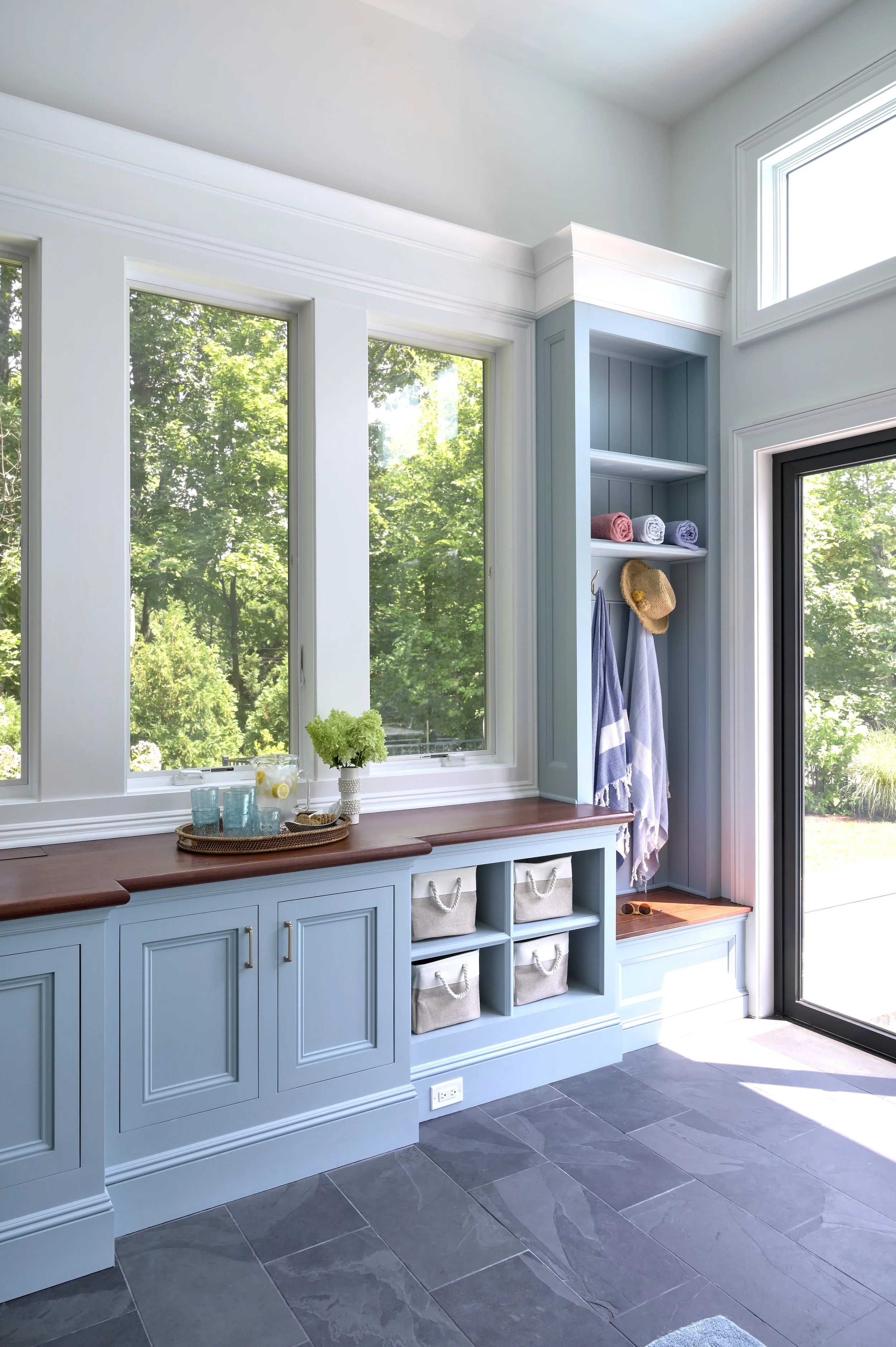 Alfresco Living: Poolhouses, Porches, Exteriors