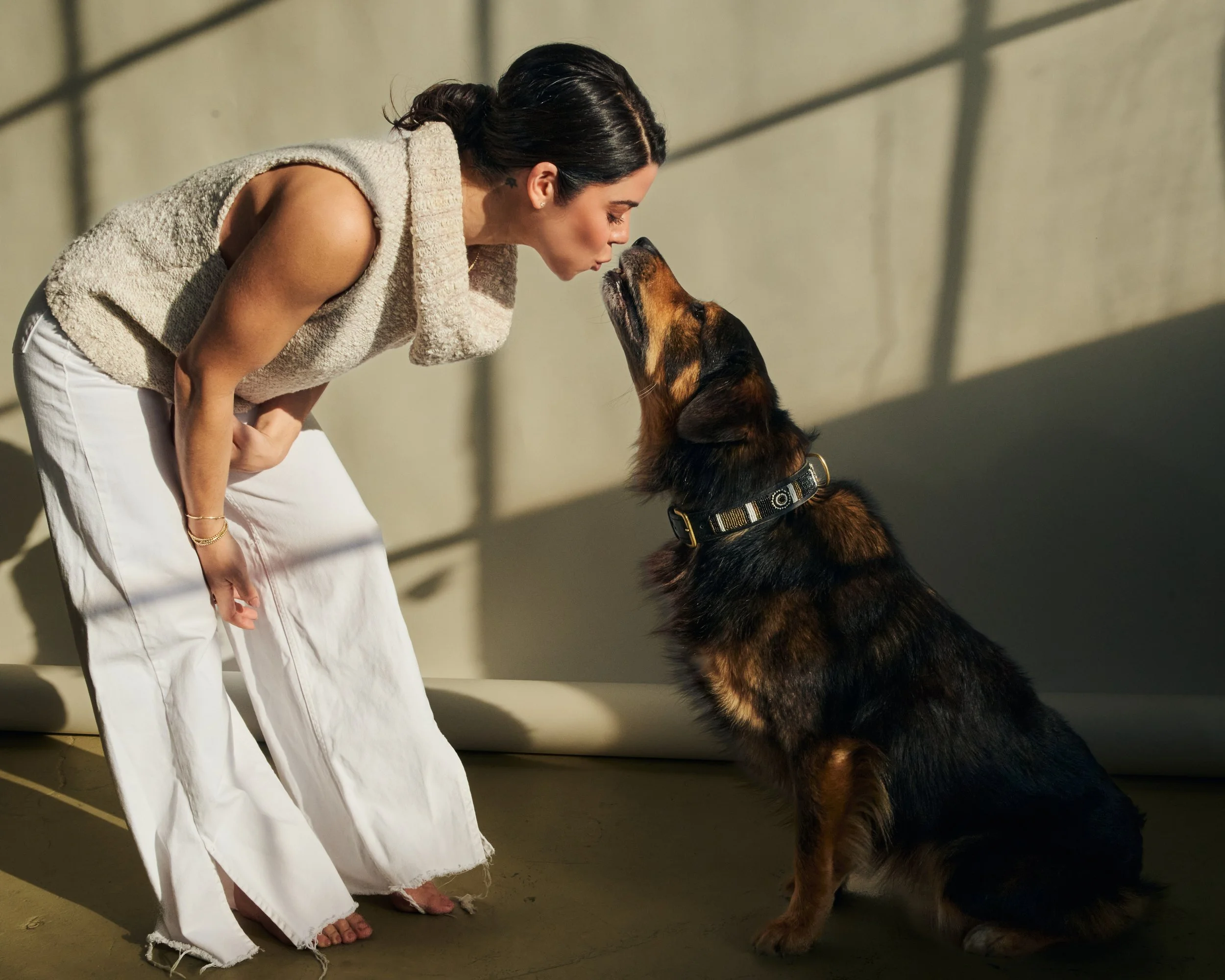 gabby-sansosti-kiss-dog.jpg
