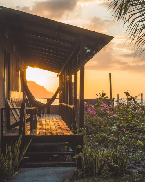 bungalow-el-salvador-sunset.png