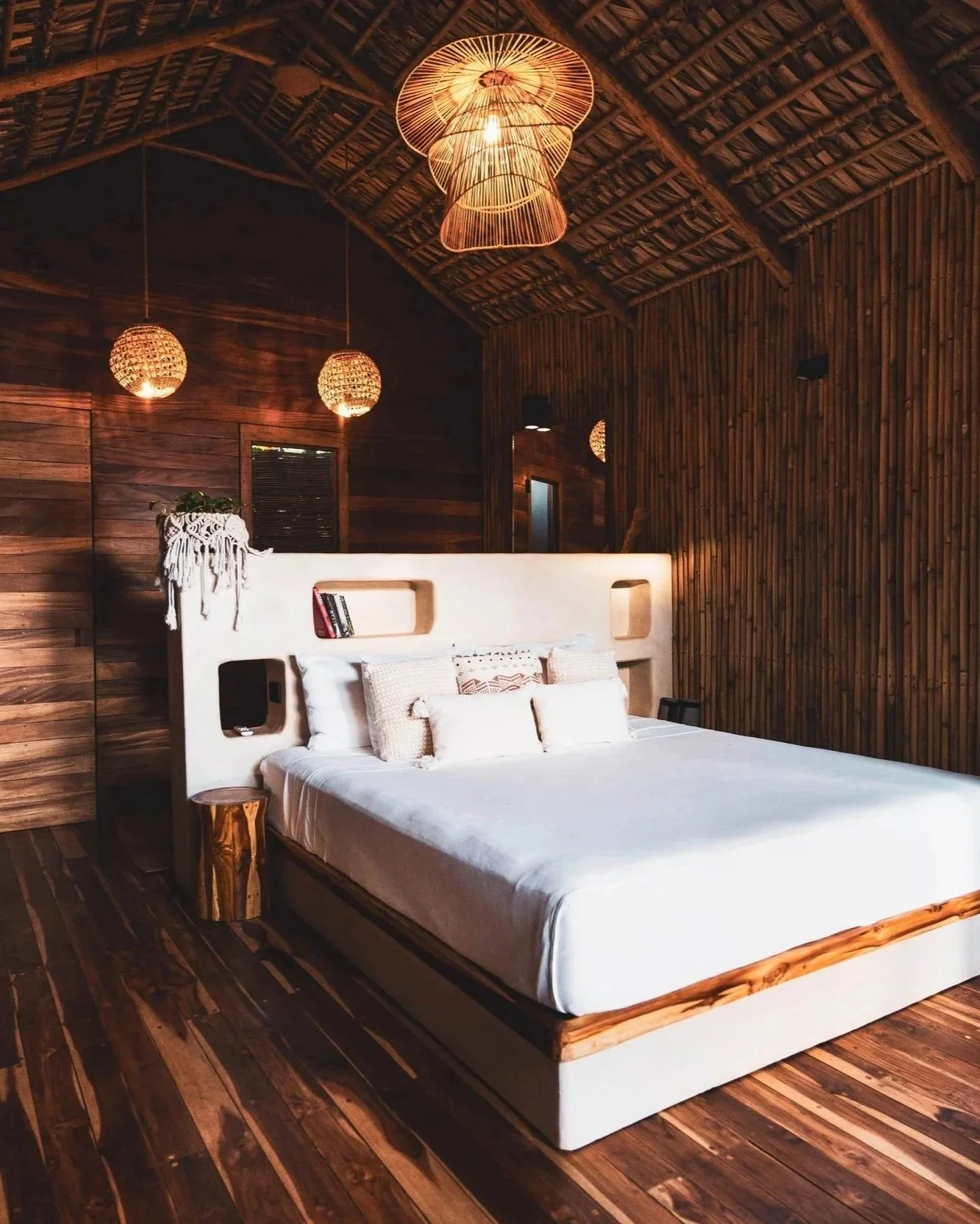 TreeHouse-Bedroom.jpg