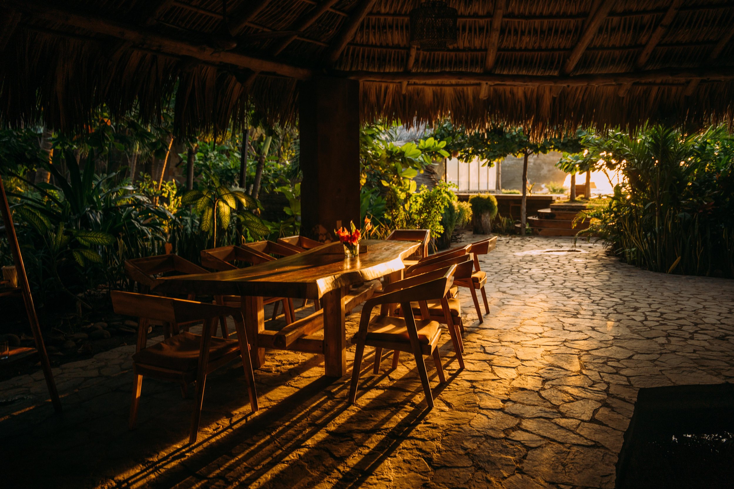 golden-hour-dining.jpg