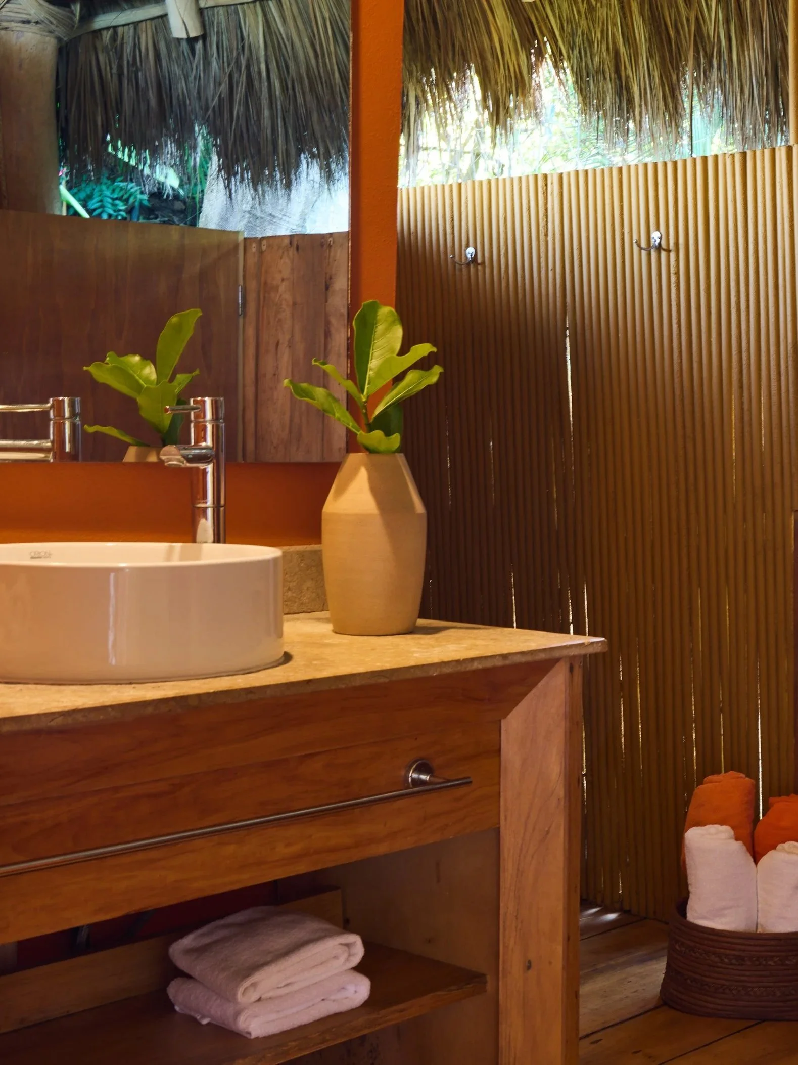 XINALANI0968+RH_ECO+Bathroom.jpg