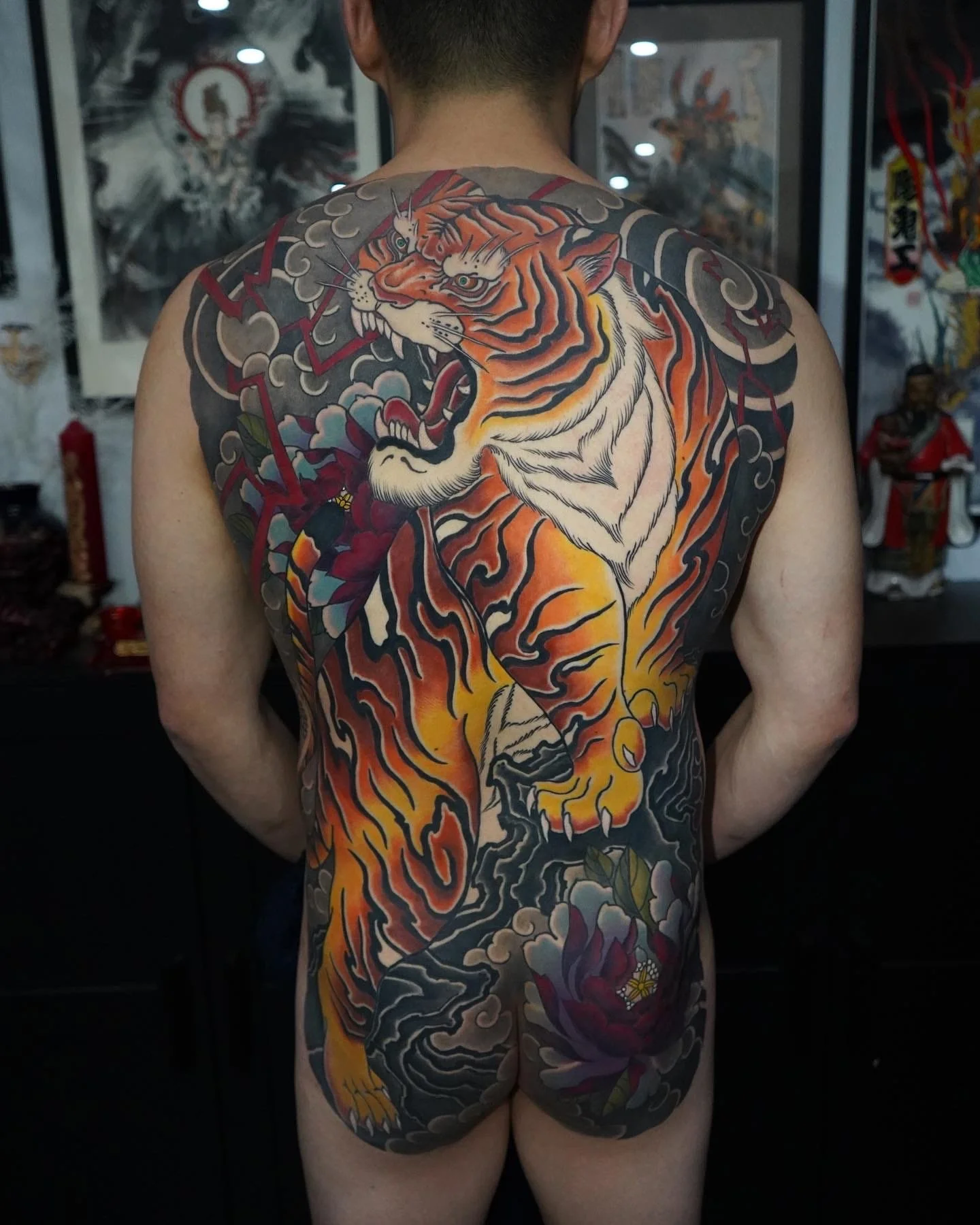 4 tiger tora backpiece tattoo.jpg