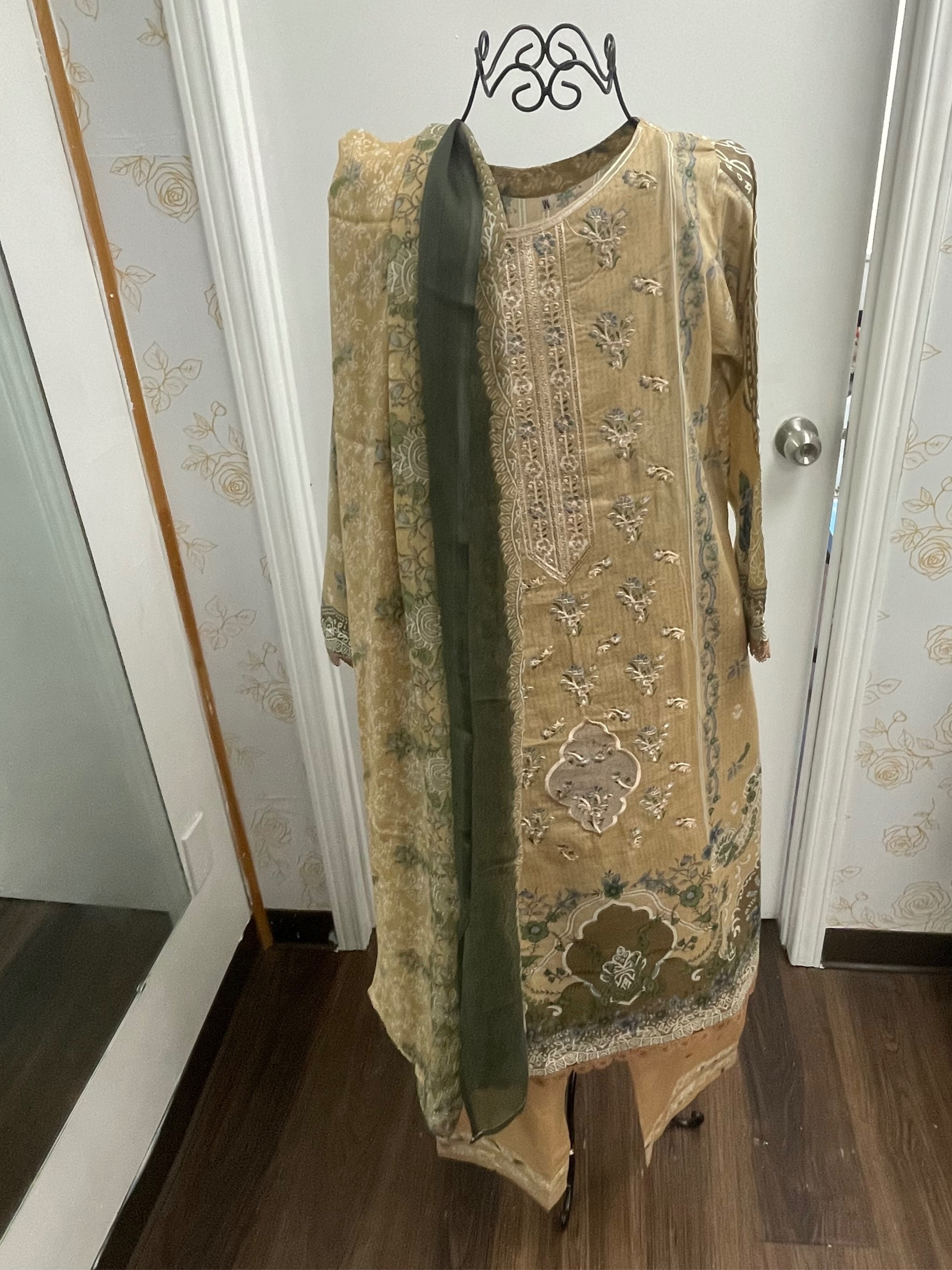 cream and olive green color 3 Piece suits lawn Printed Embroidery Pakistani Traditional wear