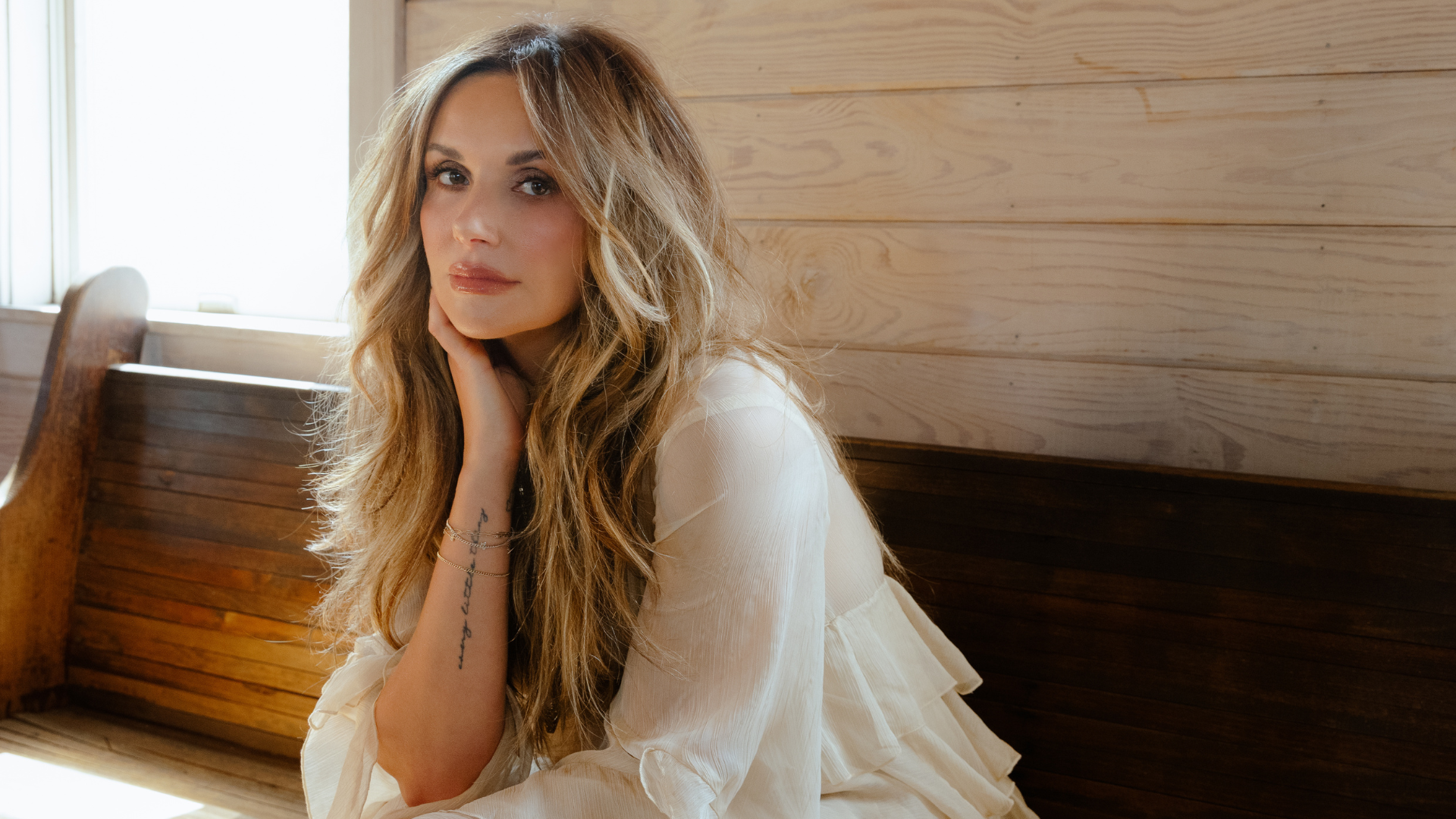 Photo of Carly Pearce