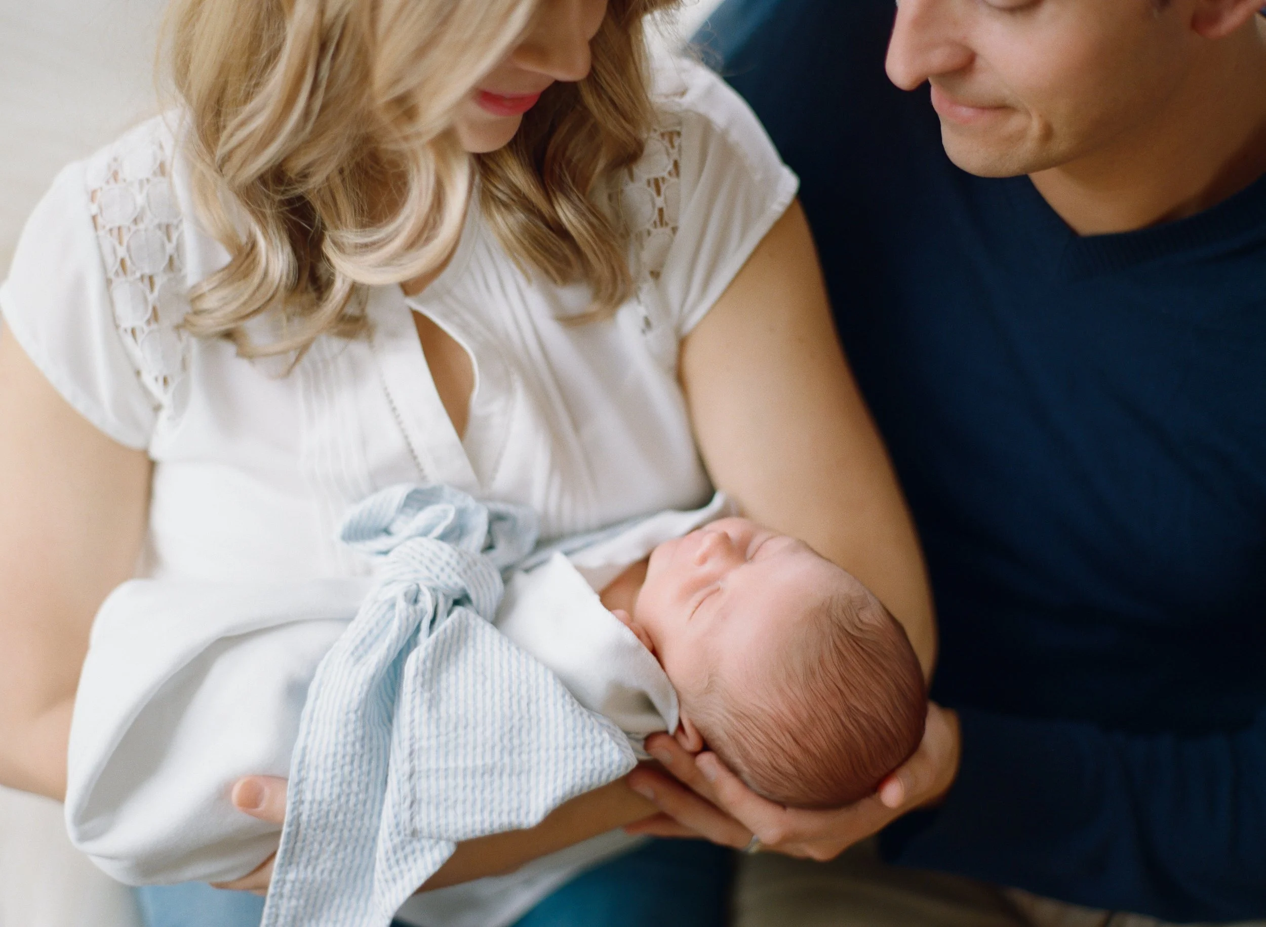 Breaking Free: How to Overcome People Pleasing as a New Working Mom