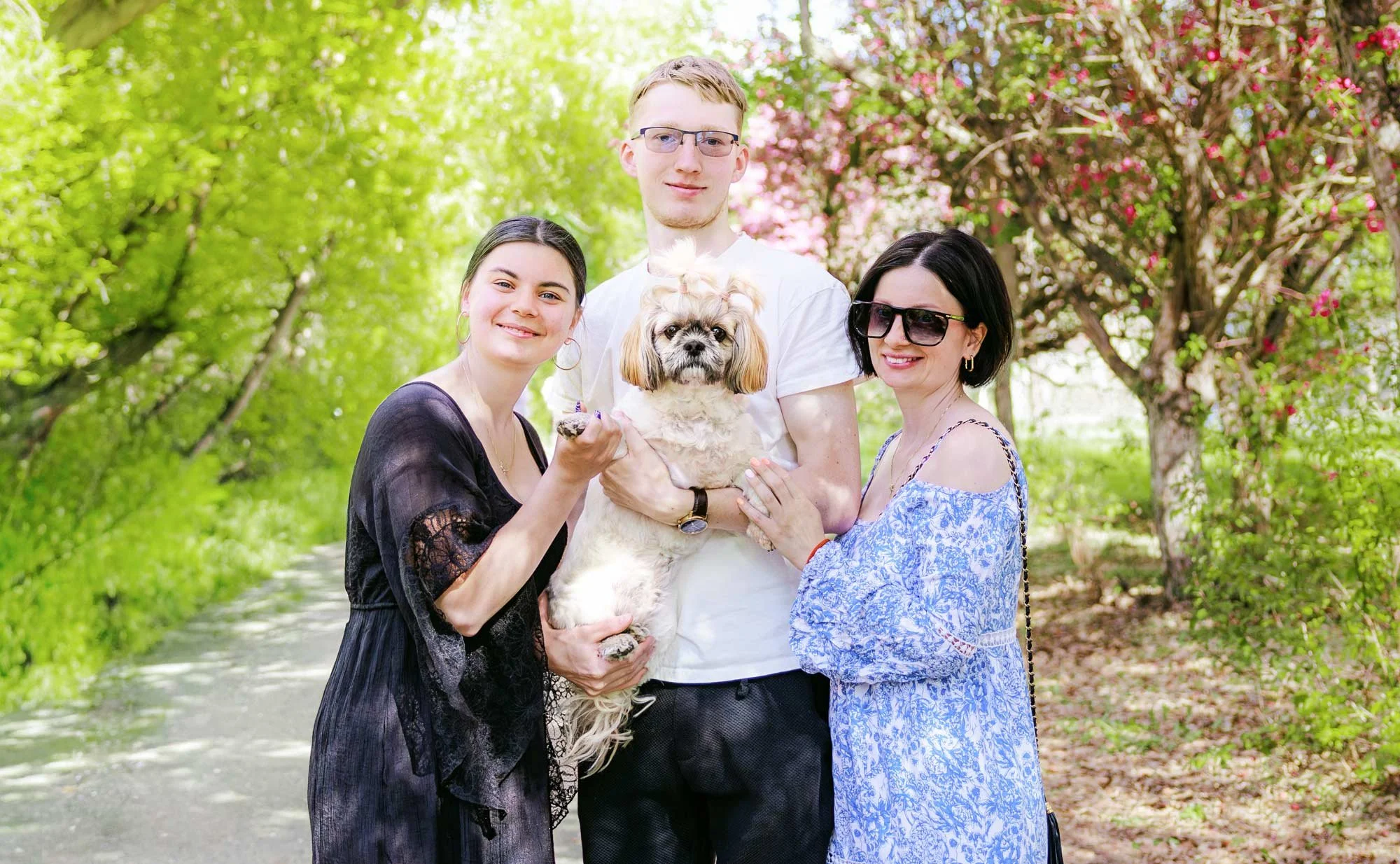 dog-family-portrait-Edmonton-BTS-9229.jpg