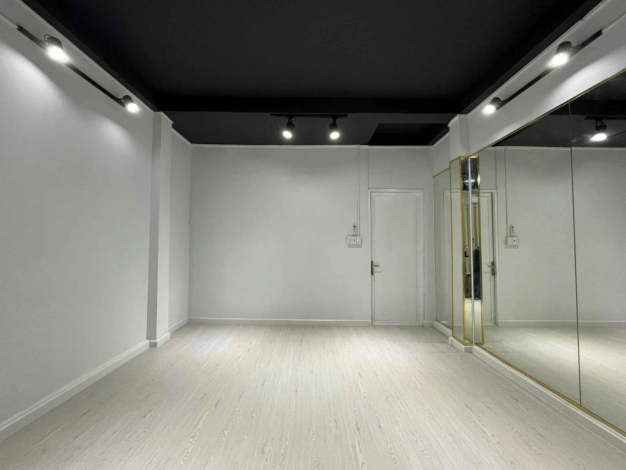 Sieng Yoga x Up Dance Studio 2023