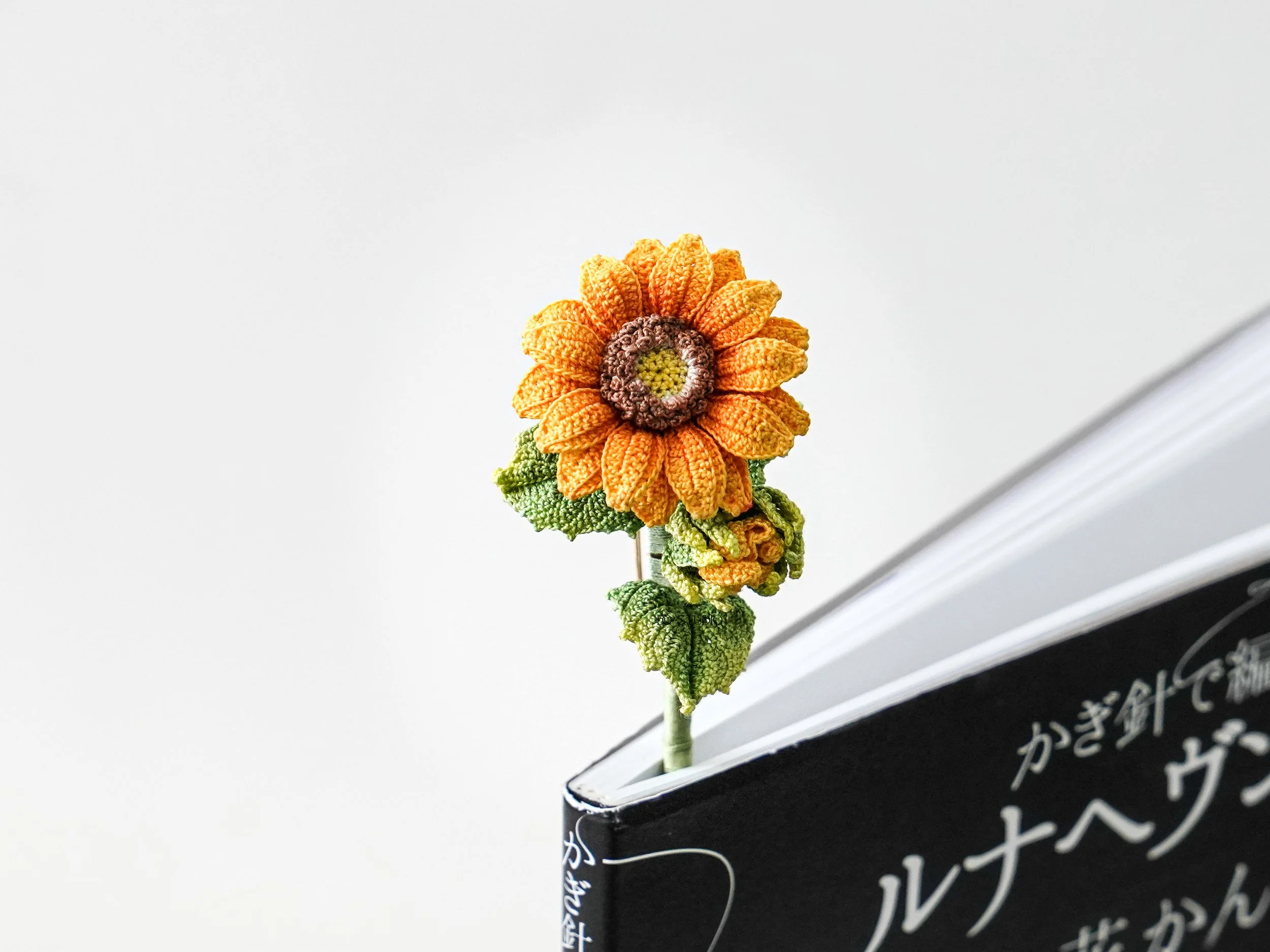 Whispering Petals Micro Crochet Sunflower Brooch Handmade Botanical Flower Pin Fiber Art Nature Inspired Gift for Her