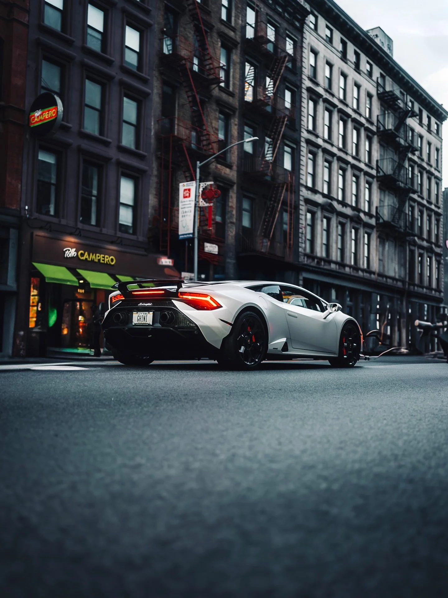 Saw this lambo driving around near Canal St and I had my camera on me so I had to snap a few flicks! 

Tag the owner if you know him, also slide to see unedited 🤟🏽