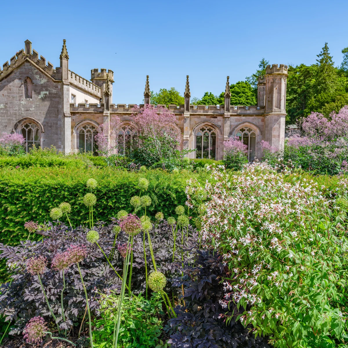 Great Gardens of Great Britain