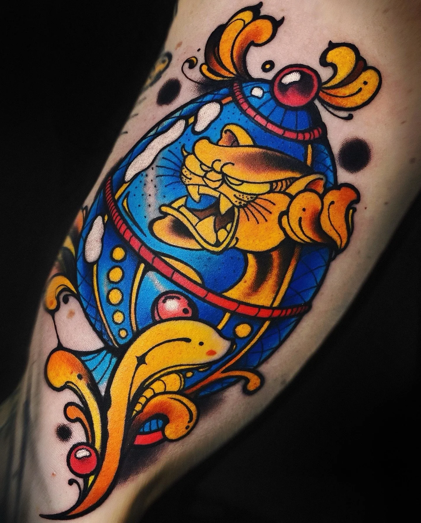 19th-century bling✨ one from today.
Tsars had taste. 👑 
#Faberg&eacute;Flex