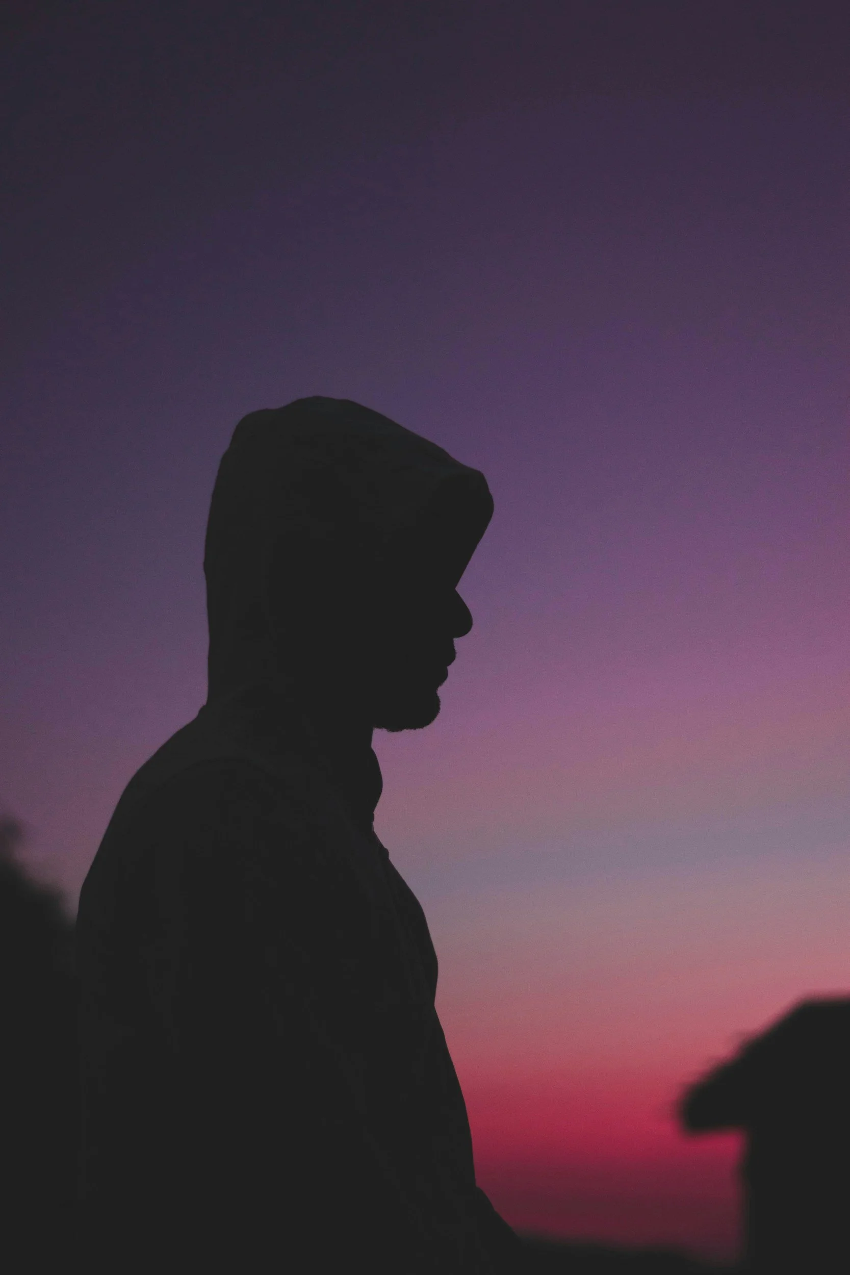 Why Do I Keep Attracting Emotionally Unavailable Partners?