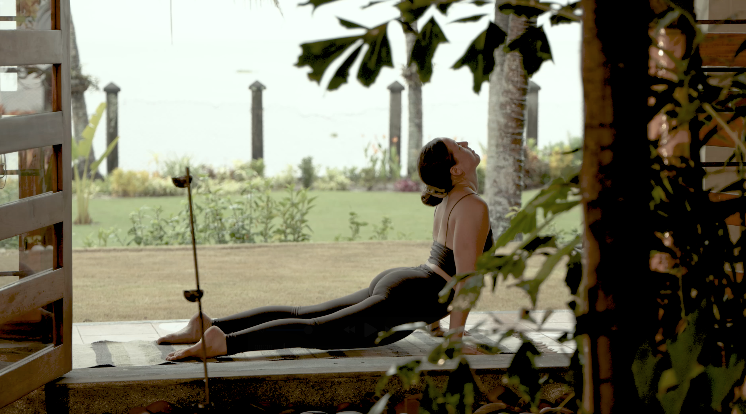 Urdhva Namashkarasana.png