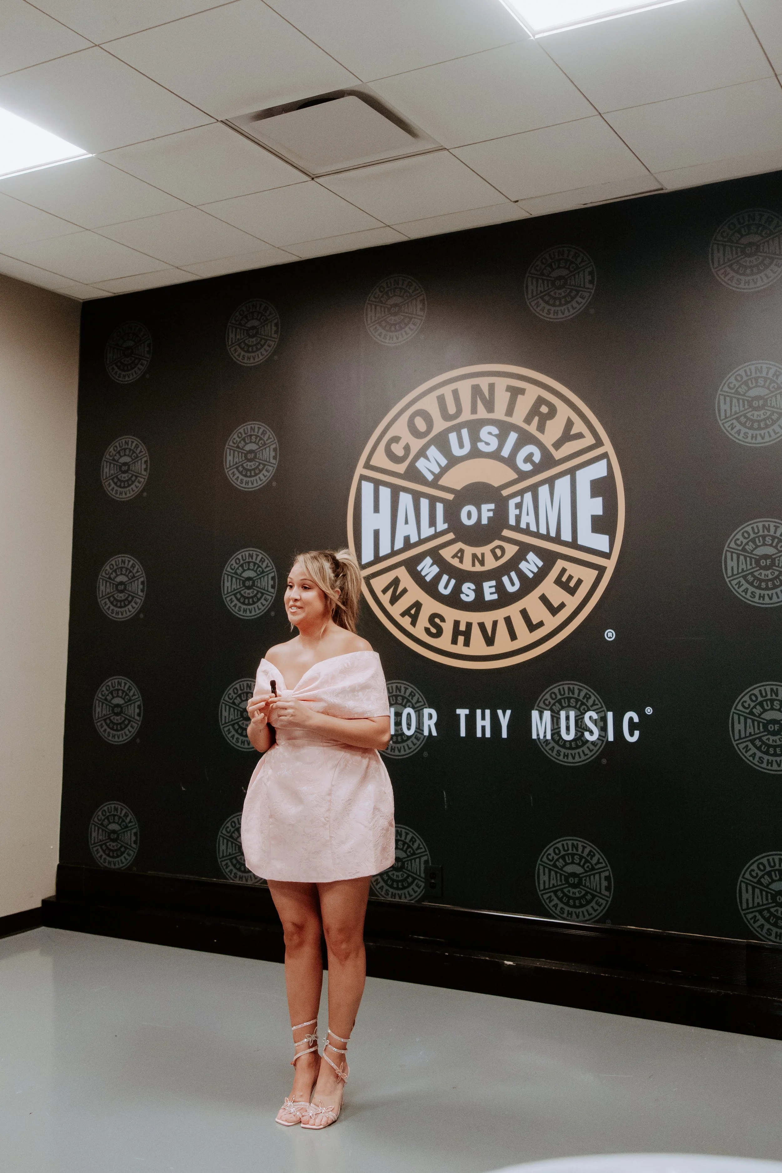 2025-06-06 AK @ CMT + AUDACY- CMA FEST-21.JPG