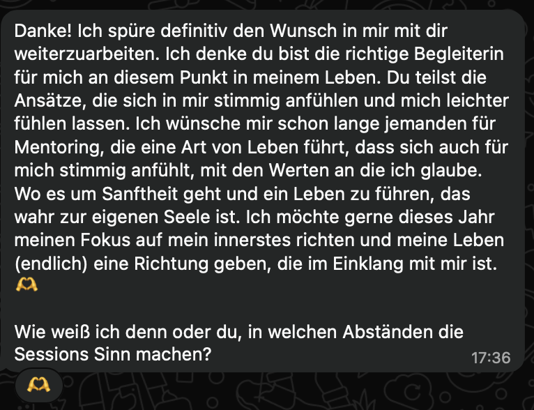 Screenshot of a chat message in German expressing gratitude and personal reflections on life, mentorship, and inner focus, with a small yellow heart emoji.