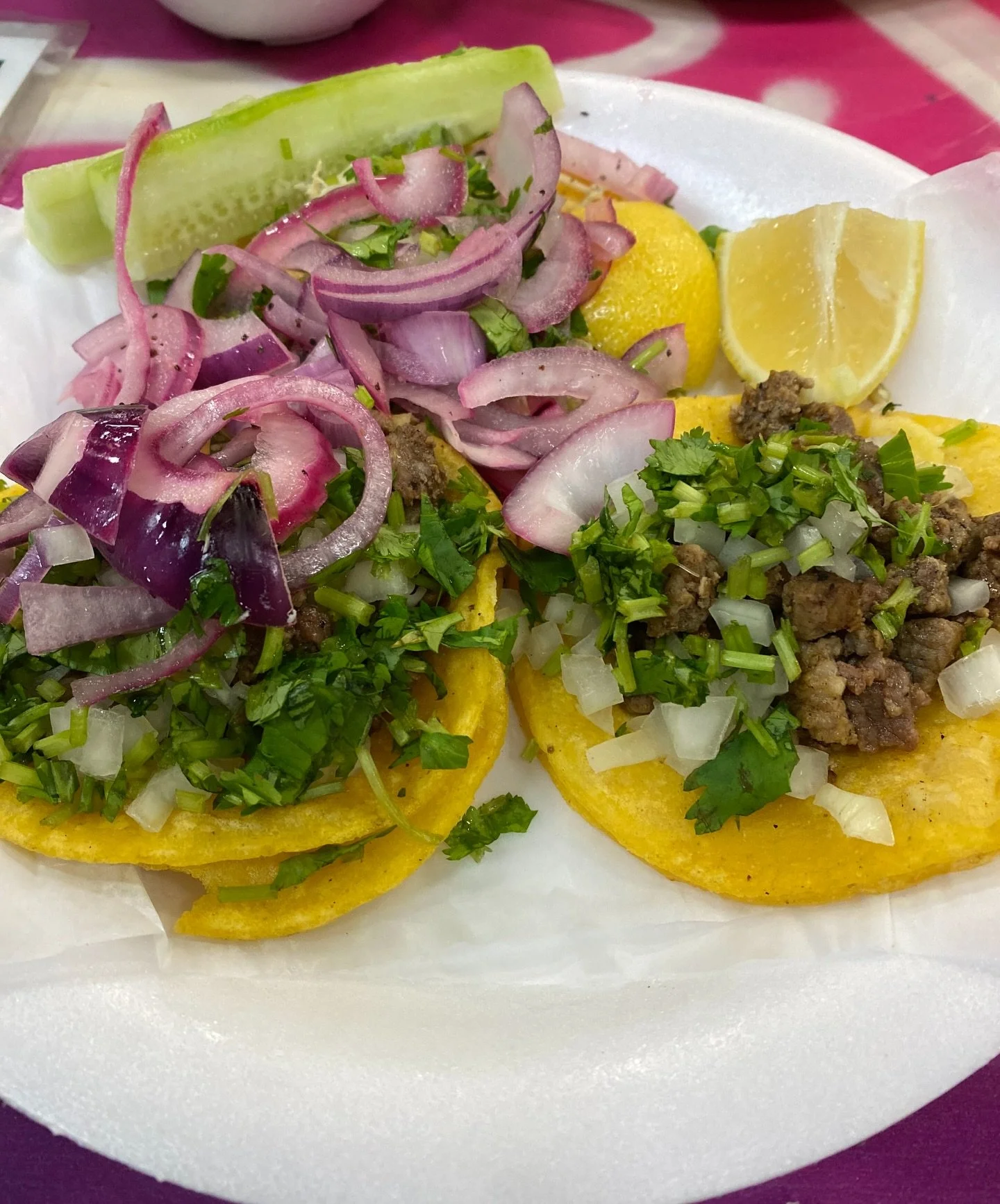 Bring la familia, los kids, o swing by solo&hellip; aqu&iacute; siempre eres parte de la casa.

Pull up o ord&eacute;nalos pa&rsquo; llevar, we&rsquo;re open till 9pm! 

#SergiosMexicanRestaurant #TacoTuesday #Tacos #Fontana #FontanaEats #MexicanFood