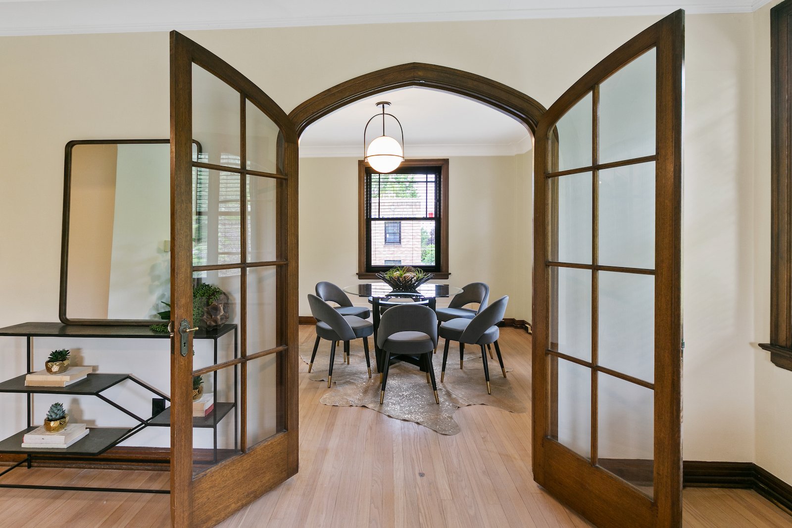 7 DiningRoom.jpg