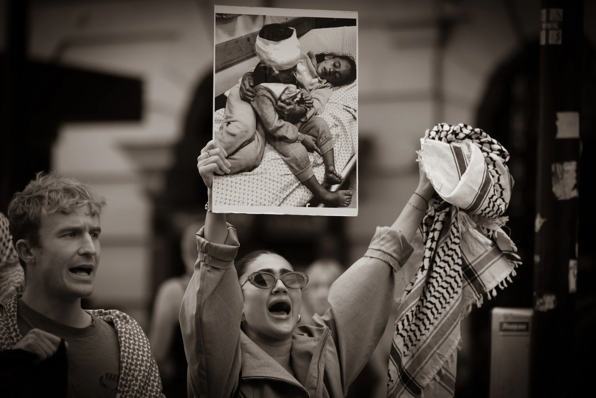 250802-RichardBayfield-YD Swarms-4.jpg