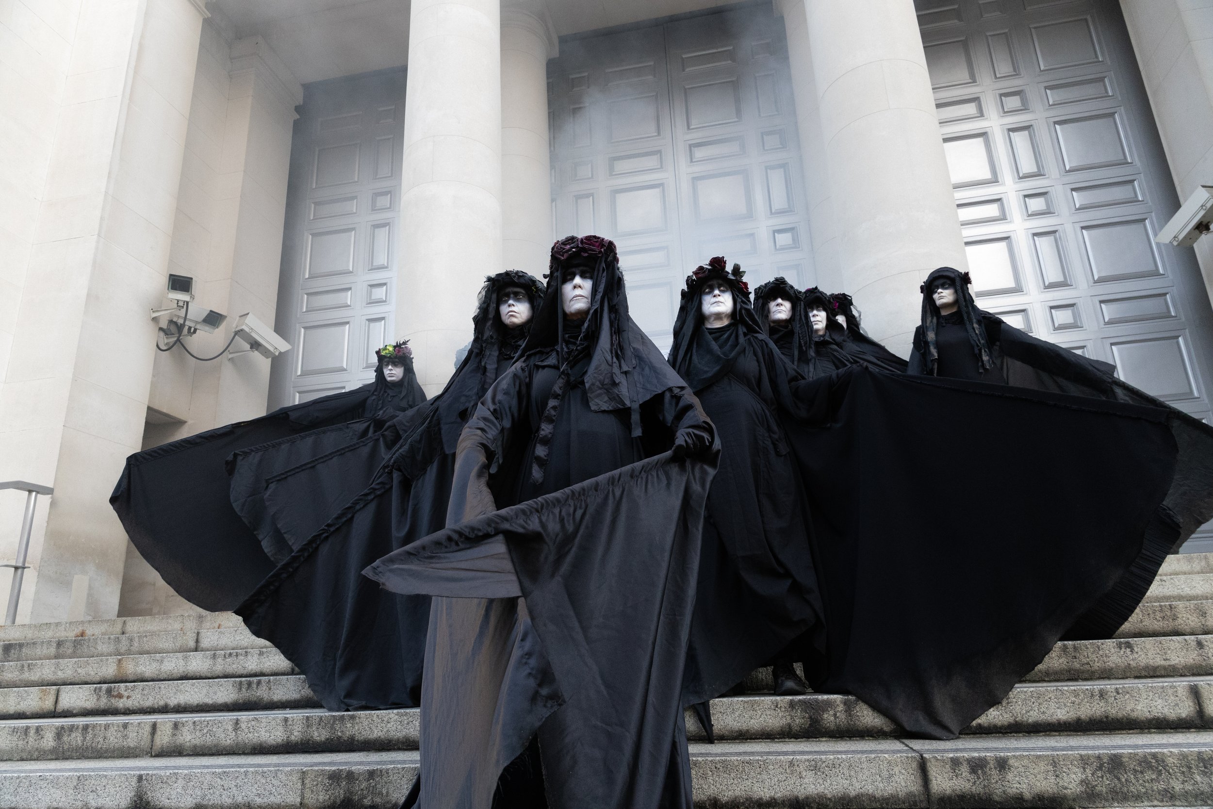 251217-Close The Door-RichardBayfield-8.jpg